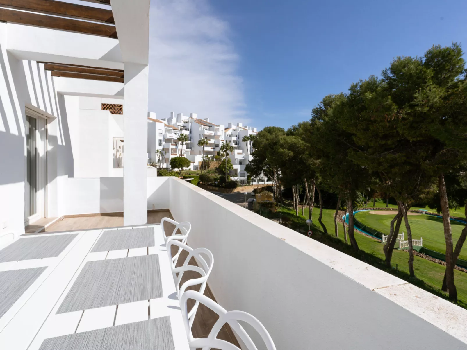 Golf Gardens Miraflores - Buiten