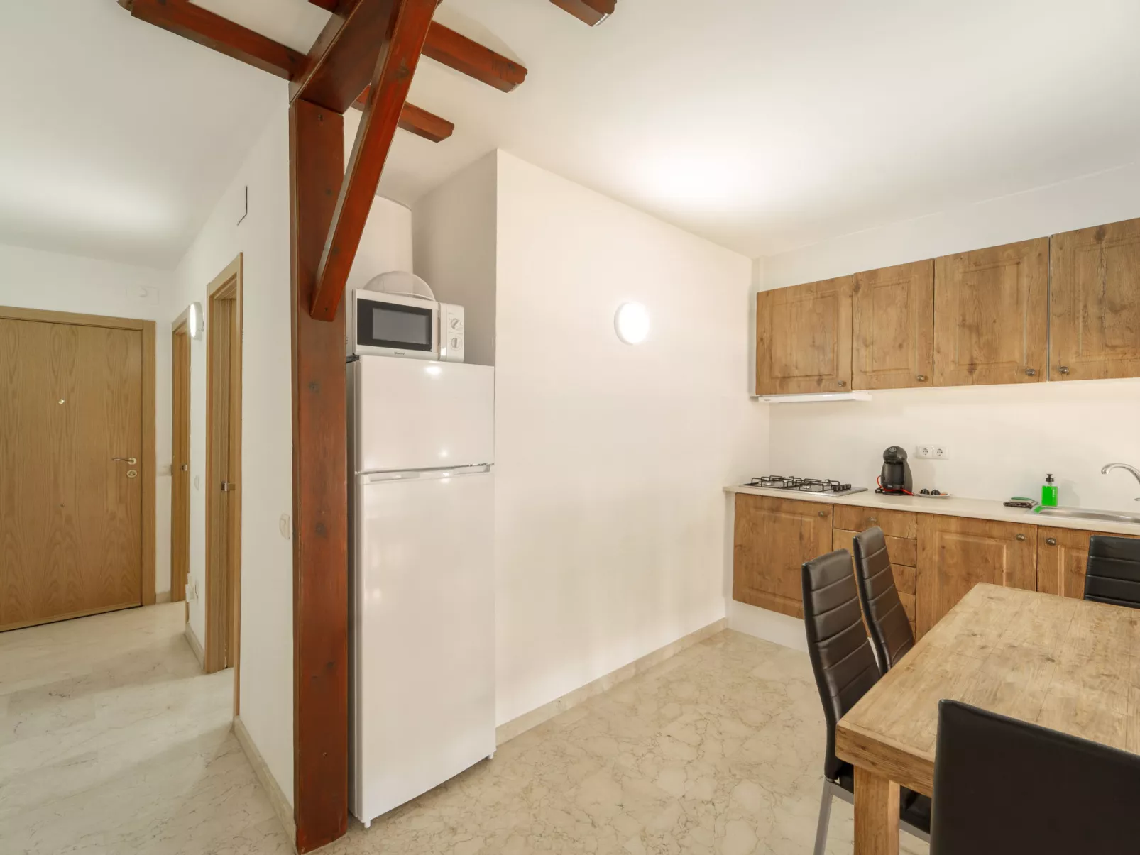 WELCS APARTAMENTO 145 EMP con vistas al canal - Binnen