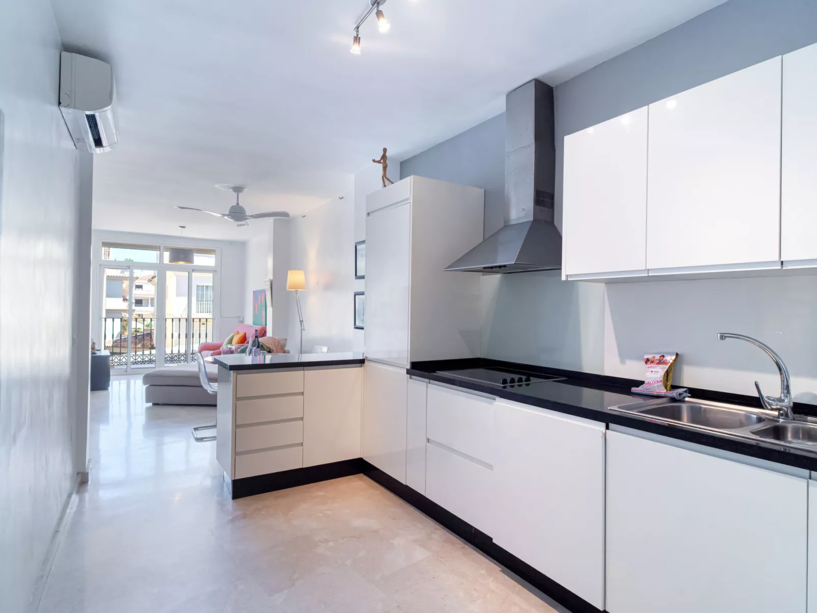 Granada 46 Centro by Casasol - Binnen