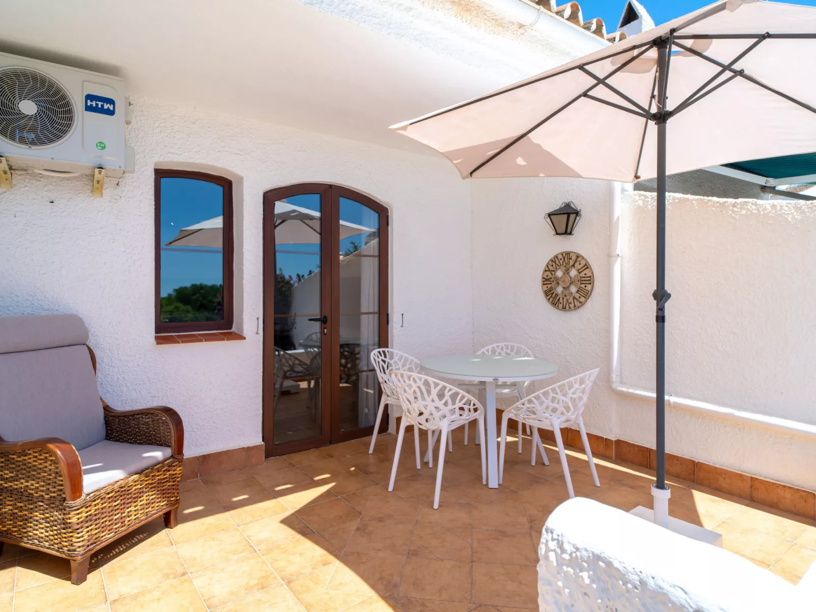 Hibiscos 72 Deluxe by Casasol - Binnen