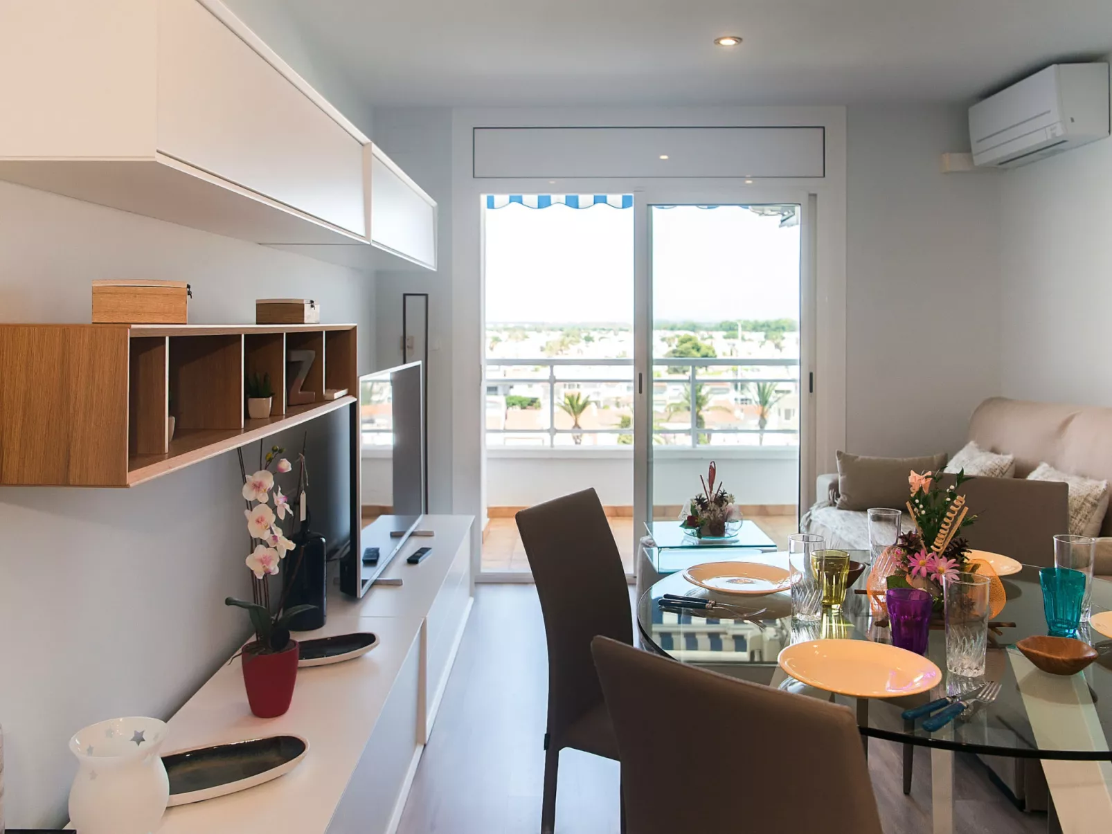 WELCS APARTAMENTO 264 EMP con vistas al canal - Binnen