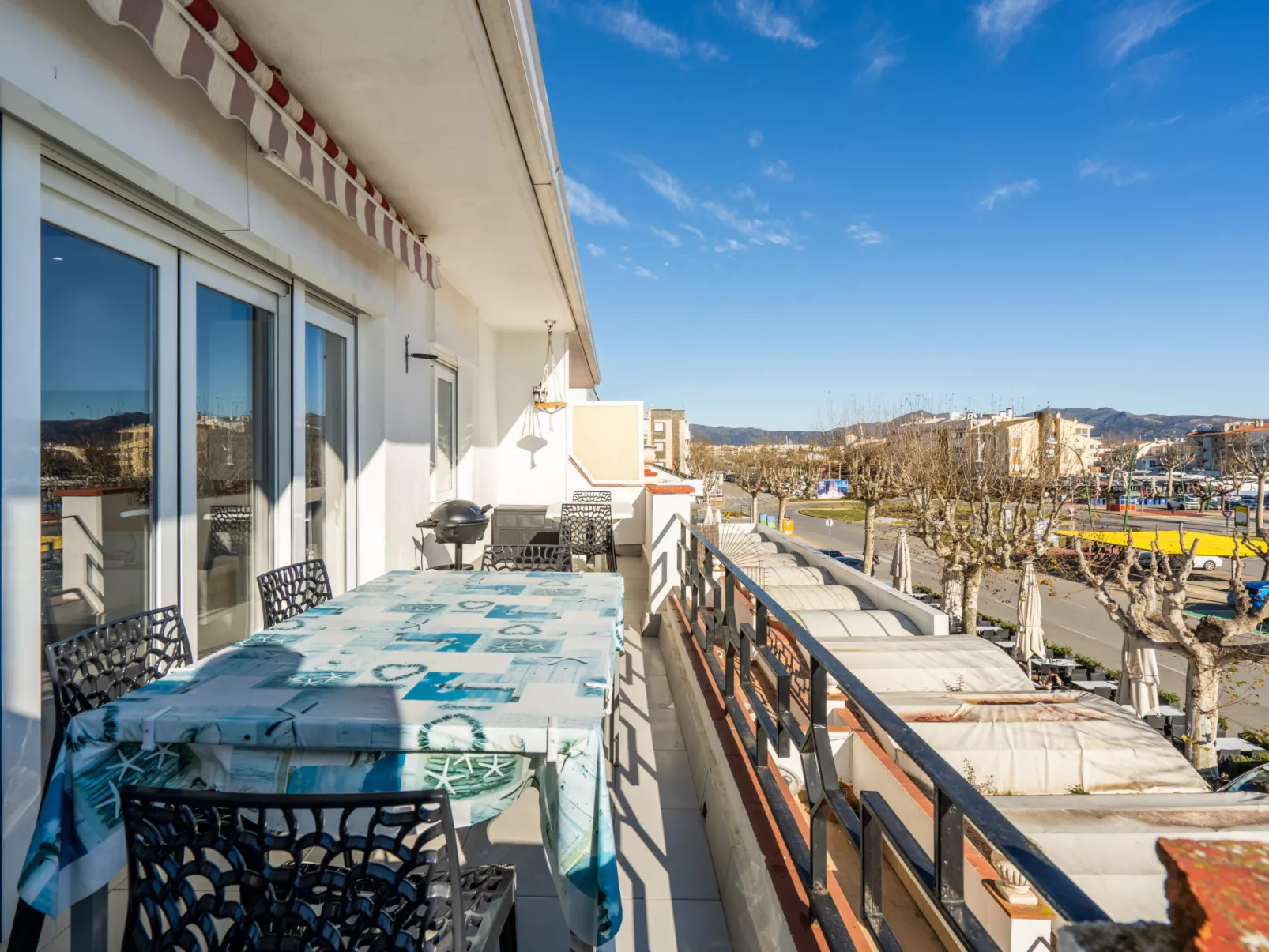 WELCS APARTAMENTO 048 EMP con Terraza y Vistas - Buiten