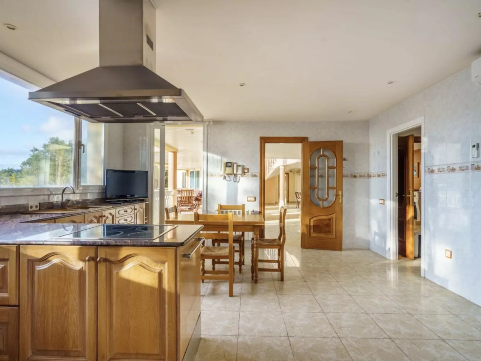 VILLA CAMP DE MAR SEA VIEW - Binnen