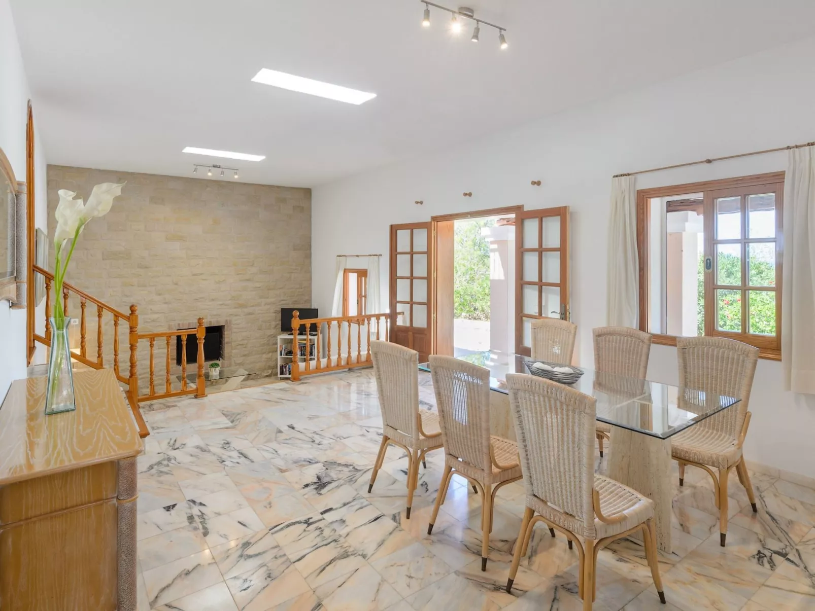 VILLA SA DESCUBERTA - Binnen