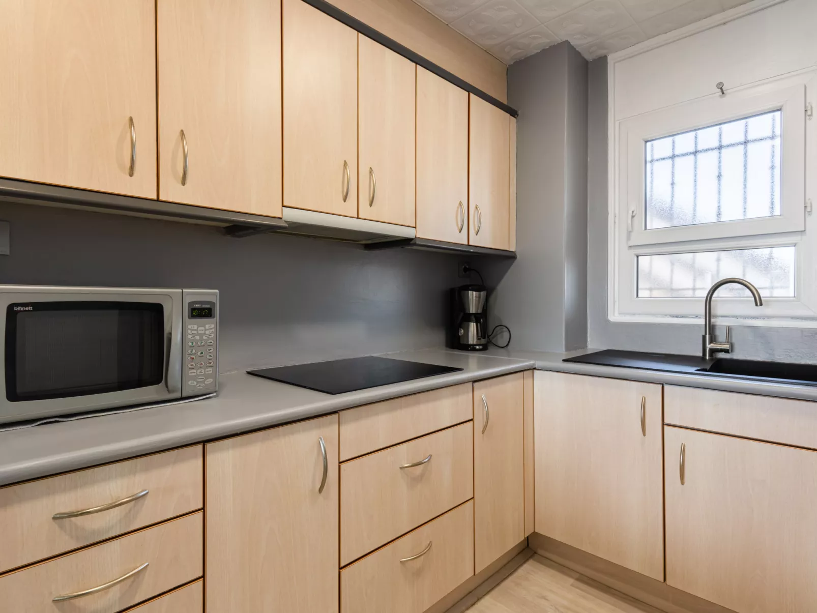 WELCS APARTAMENTO 012 EMP en el centro de Empuri - Binnen
