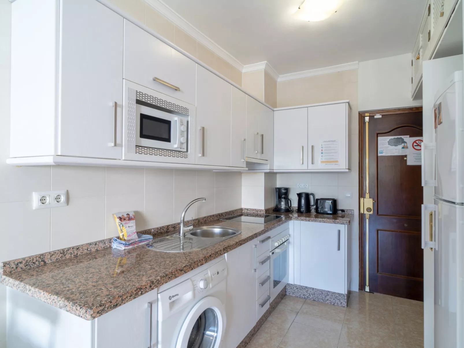 Carabeo 27 Studio by Casasol - Binnen