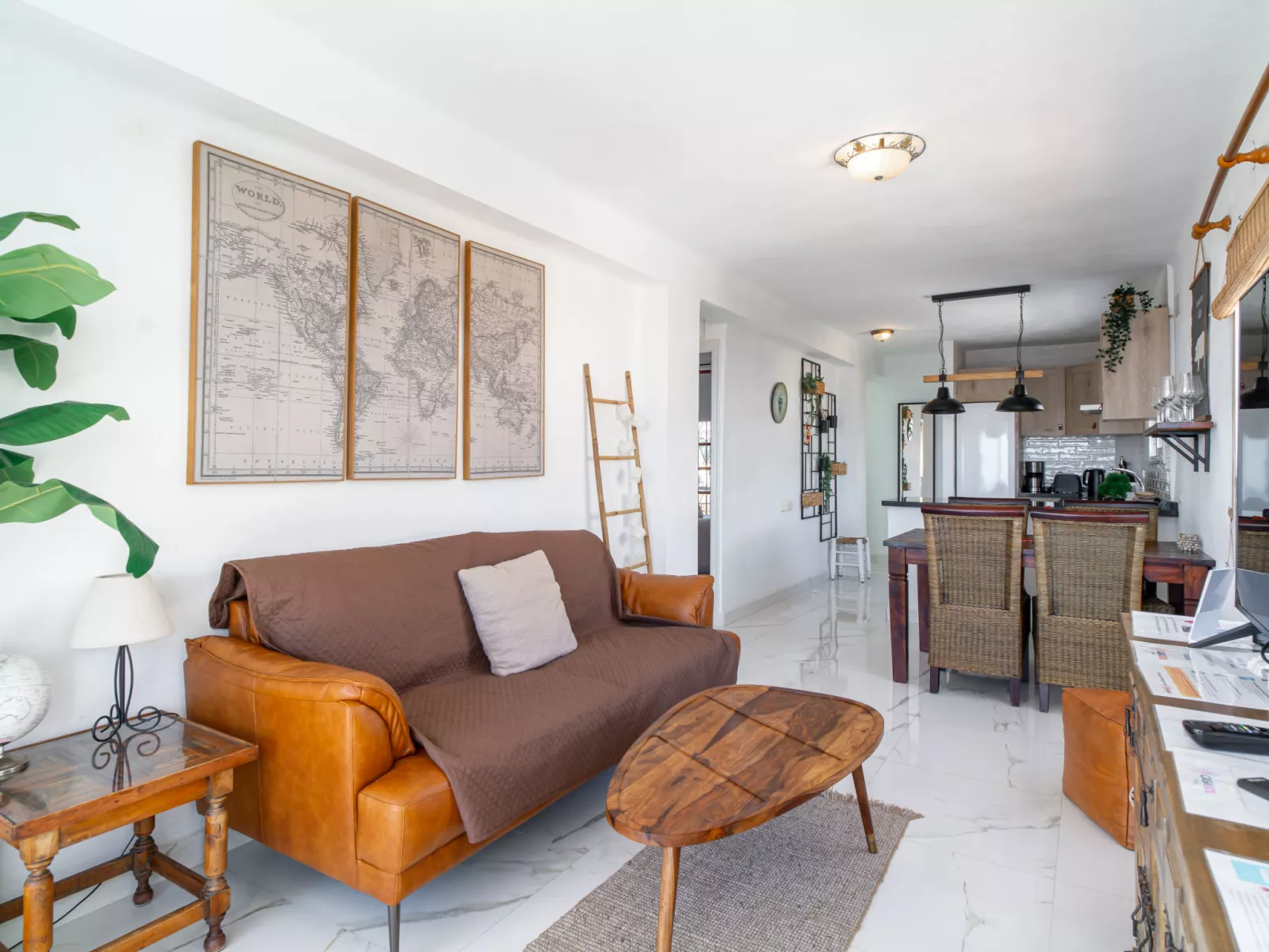 Miami 44 Seaview  by Casasol - Binnen