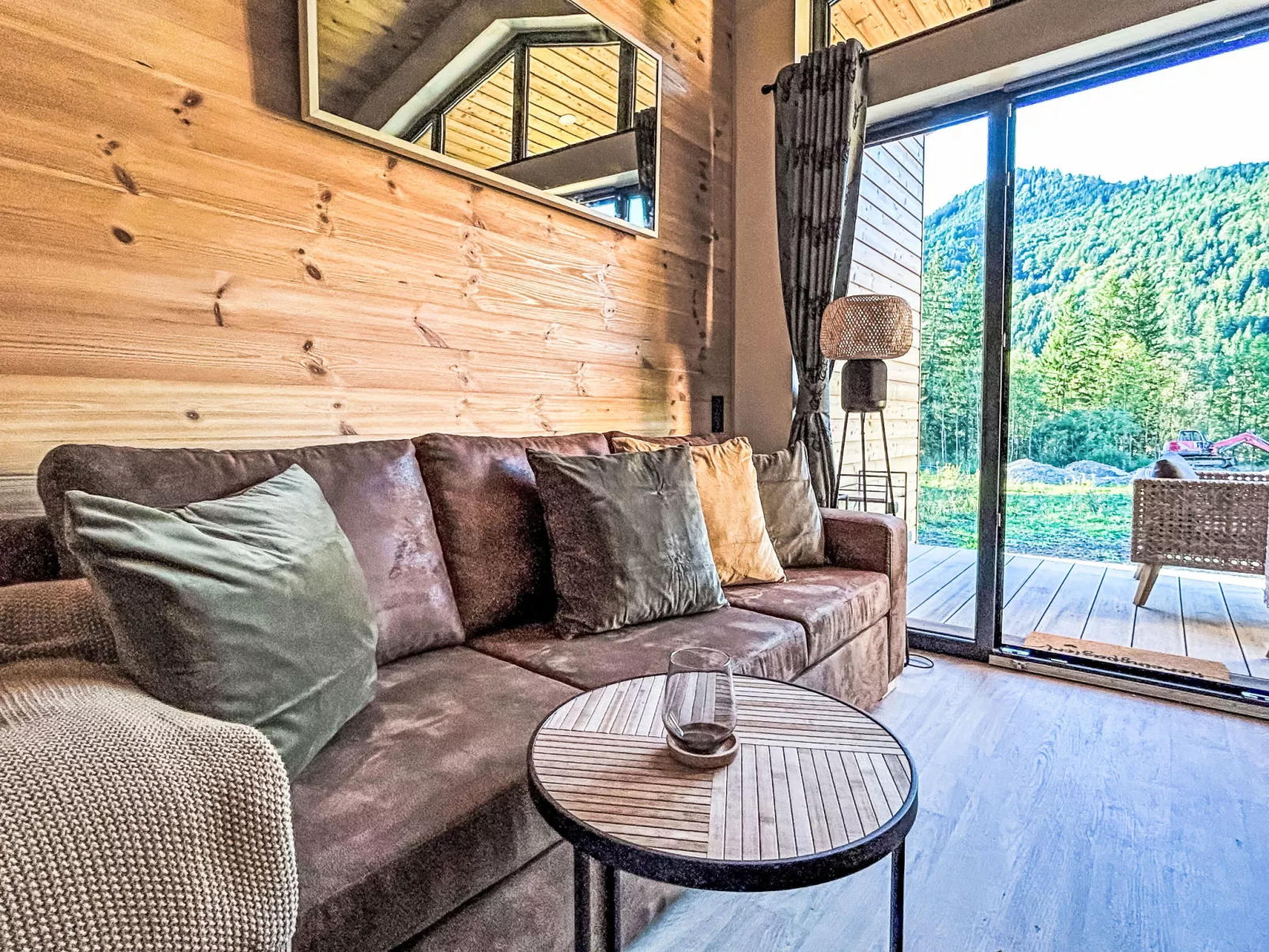 Tiny Haus Glockenalm-Villa Kunterbunt - Binnen