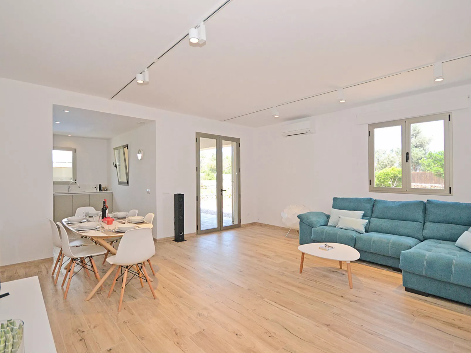 Ses Veyetes - Binnen