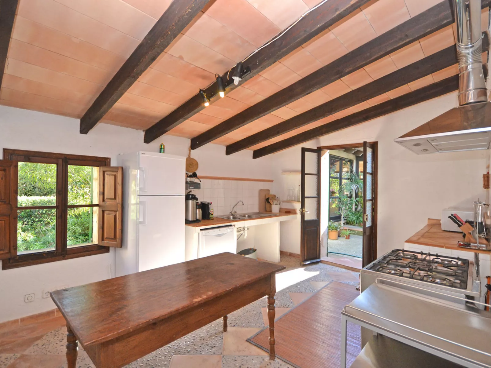 Can Casta (Sonrisa 12) - Binnen