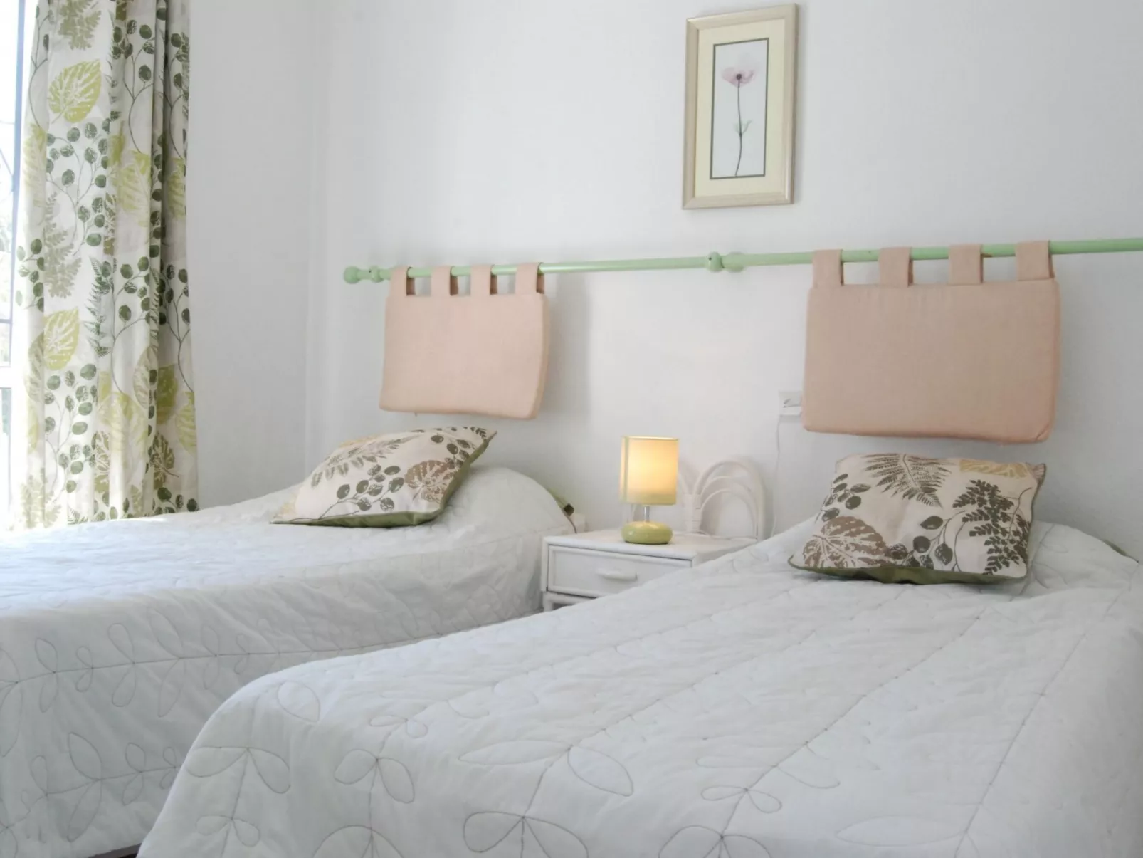 Los Pinos 25 Villas by Casasol - Binnen