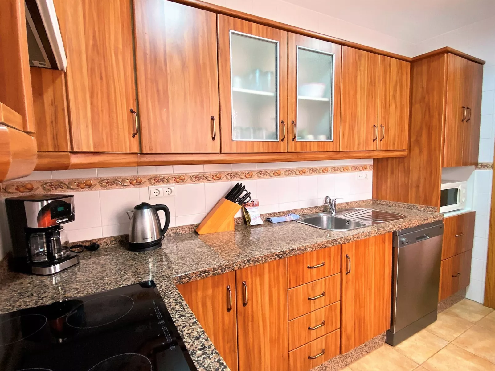 Azahara En Suite by Casasol - Binnen