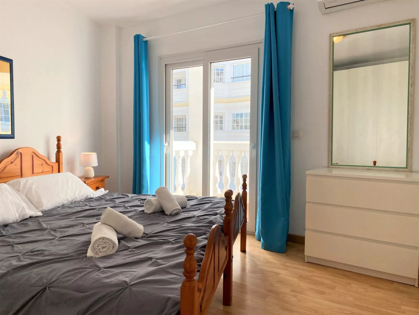 Stella Maris Beachfront 1A by Casasol - Binnen