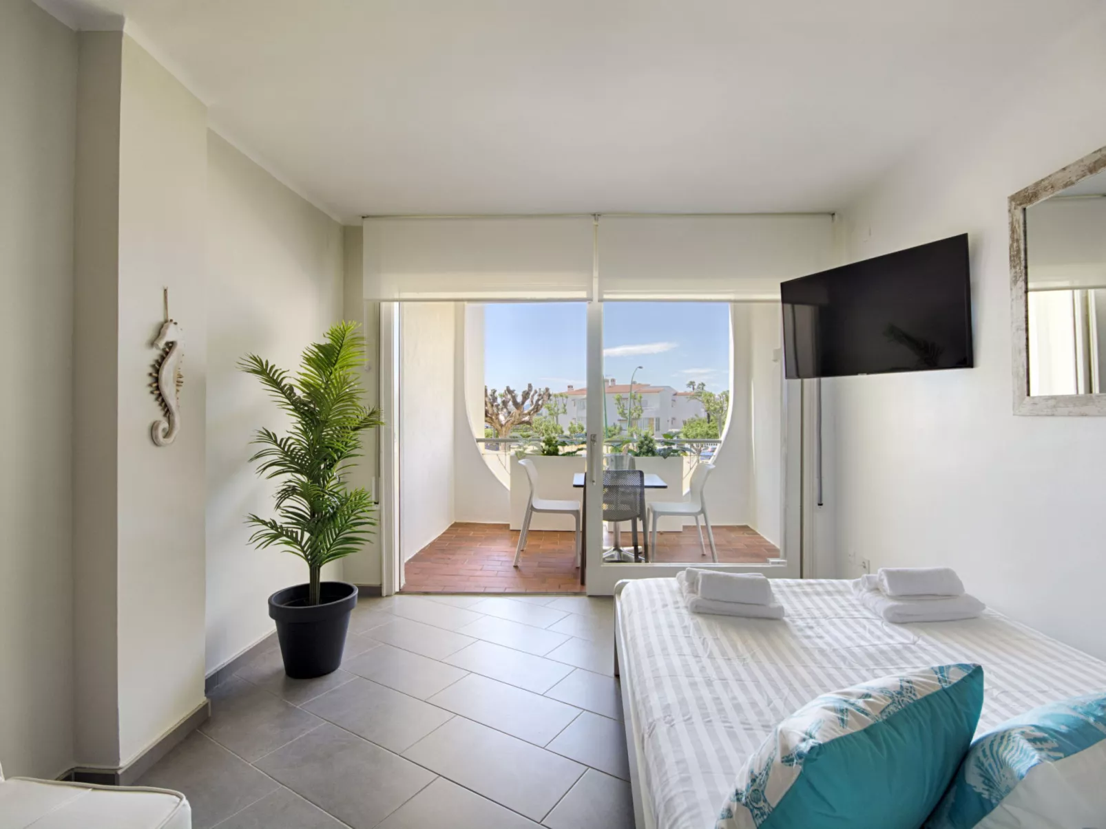 WELCS ESTUDIO PRECIOSO 049 EMP Frente al mar - Binnen