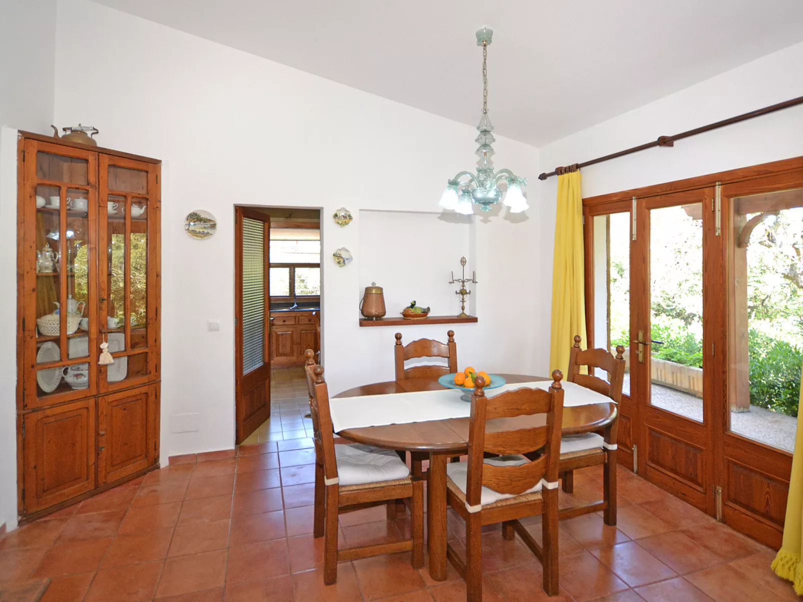 Spiros &quot-Camp Roig&quot- - Binnen