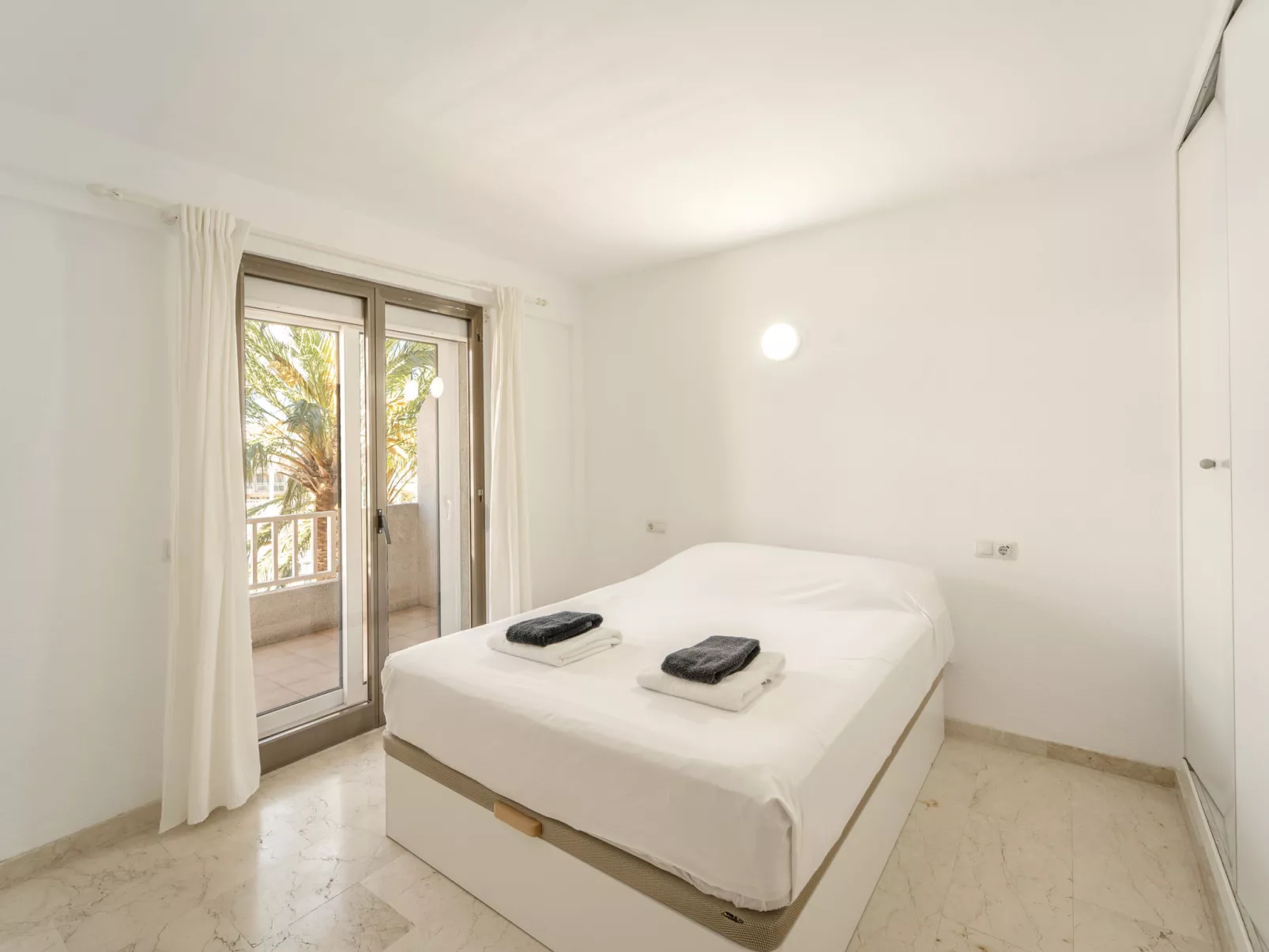 WELCS APARTAMENTO 145 EMP con vistas al canal - Binnen