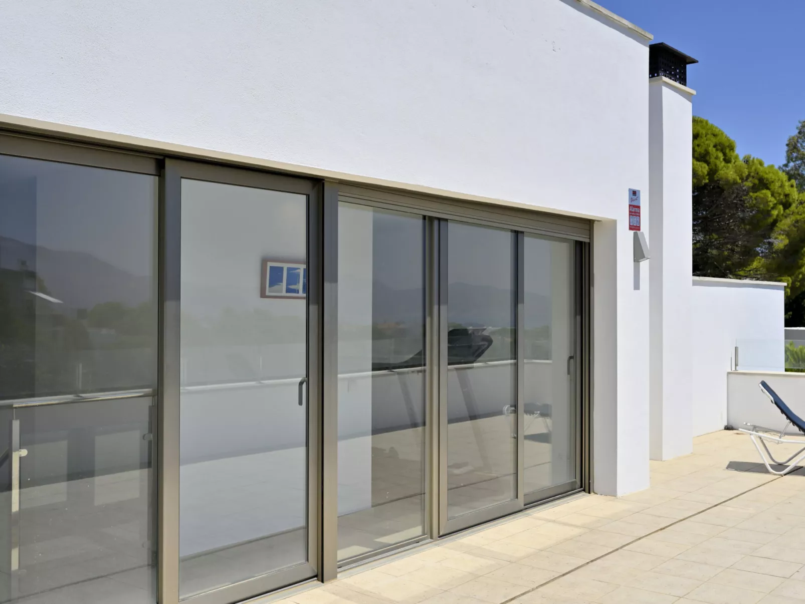 WELCS VILLA MODERNA 031 EMP con Piscina y Vistas - Buiten