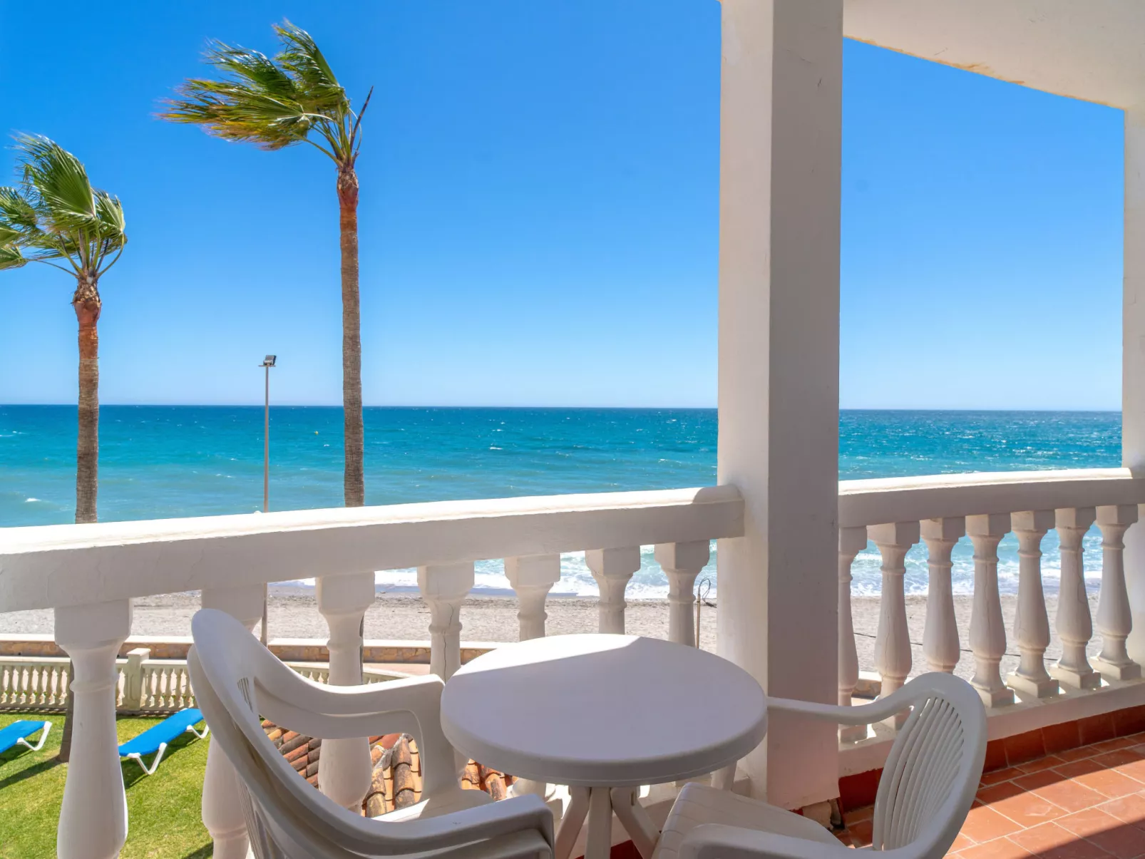 Stella Maris Beachfront 1J by Casasol - Buiten