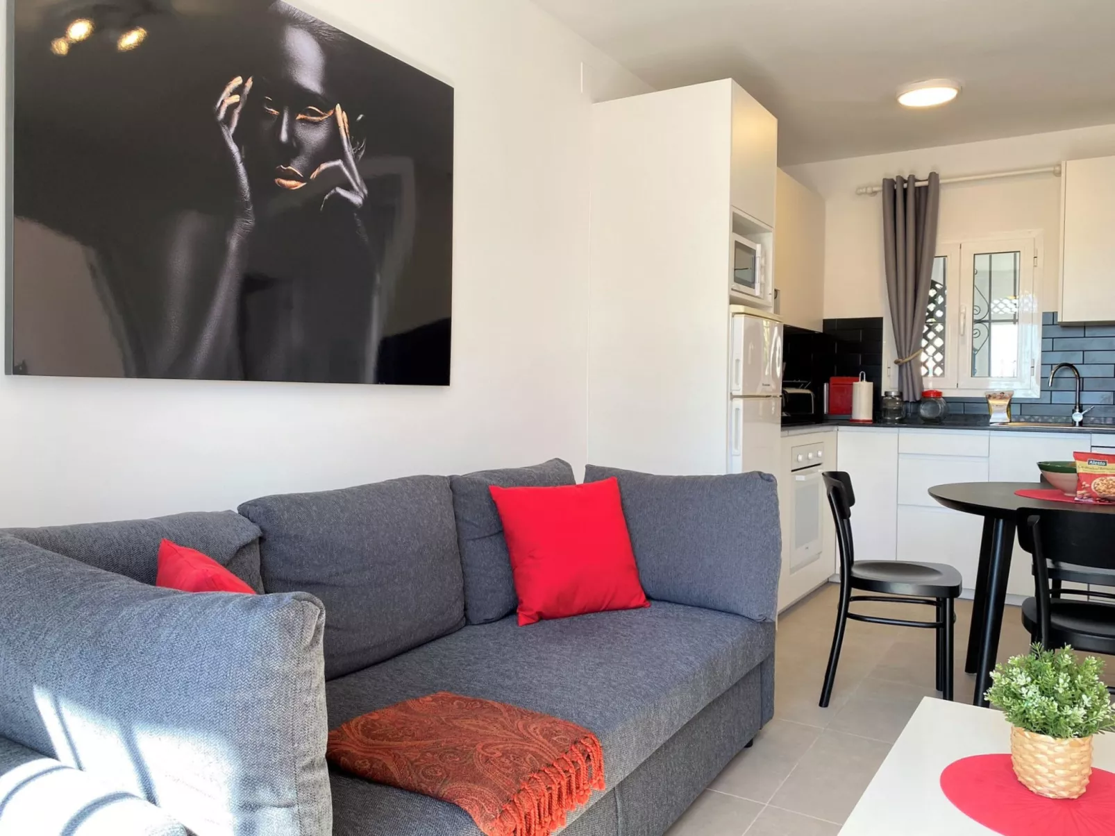 Verano Azul 67 Seaview by Casasol - Binnen