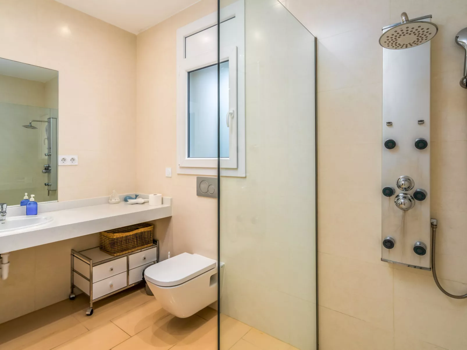 La Vida Sin Limites I EMP - Binnen