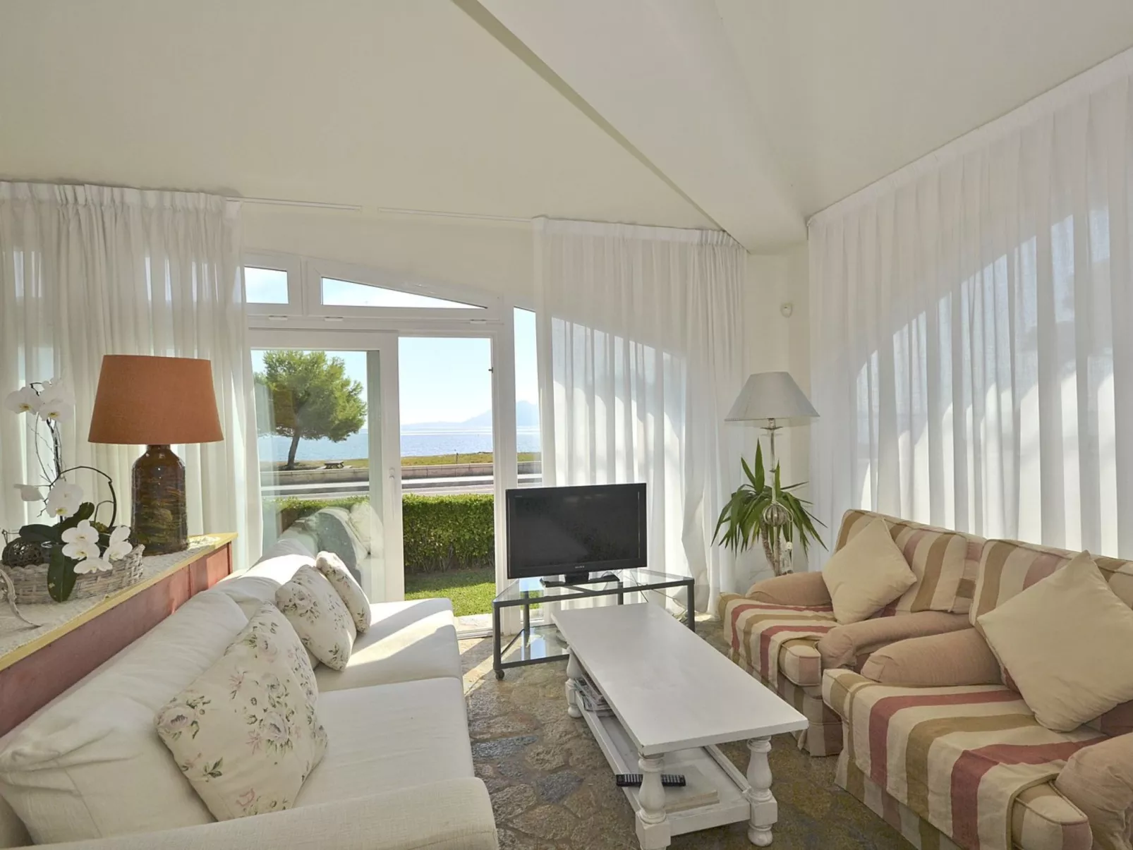 Llenaire - Xata - Binnen