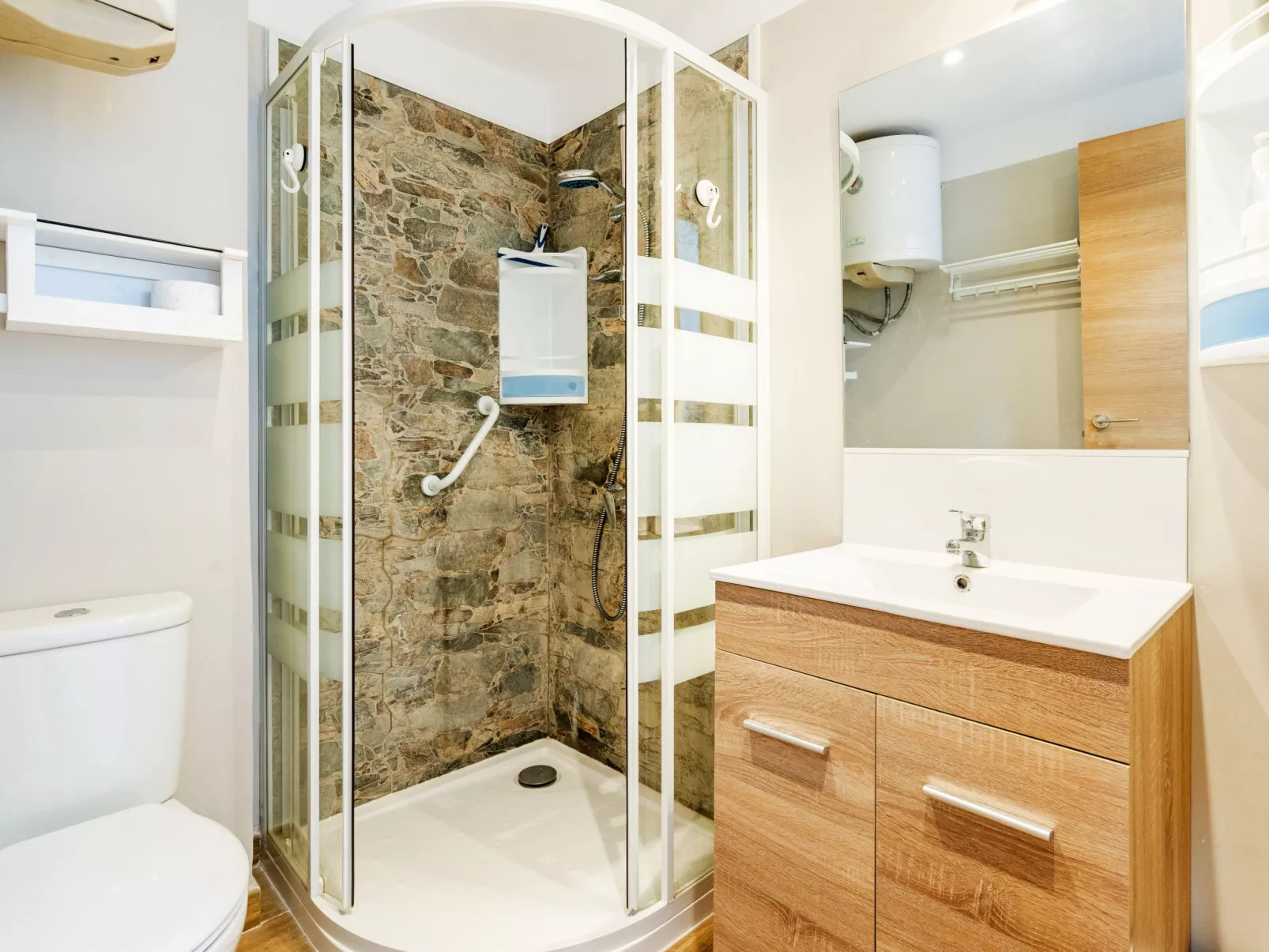 WELCS APARTAMENTO 085 EMP Frente al Mar - Binnen