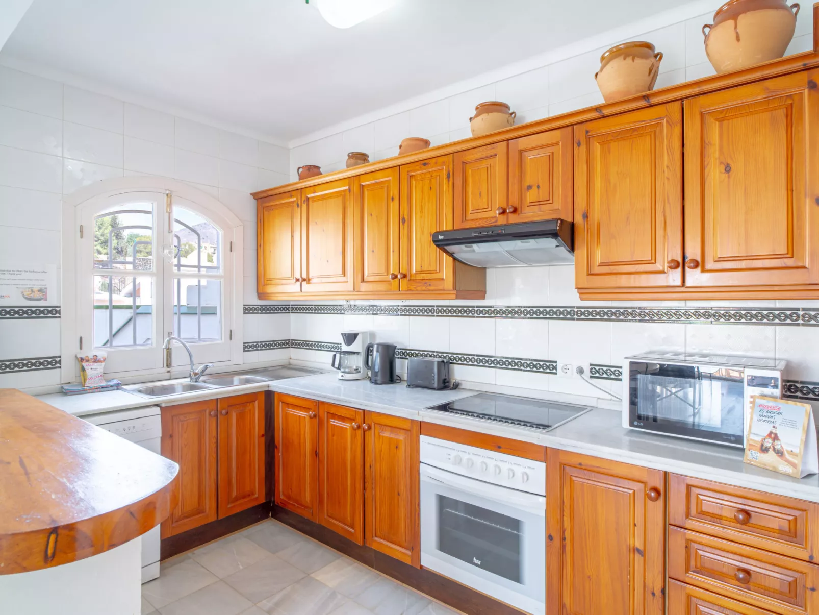 Casa Corazon Burriana by Casasol - Binnen