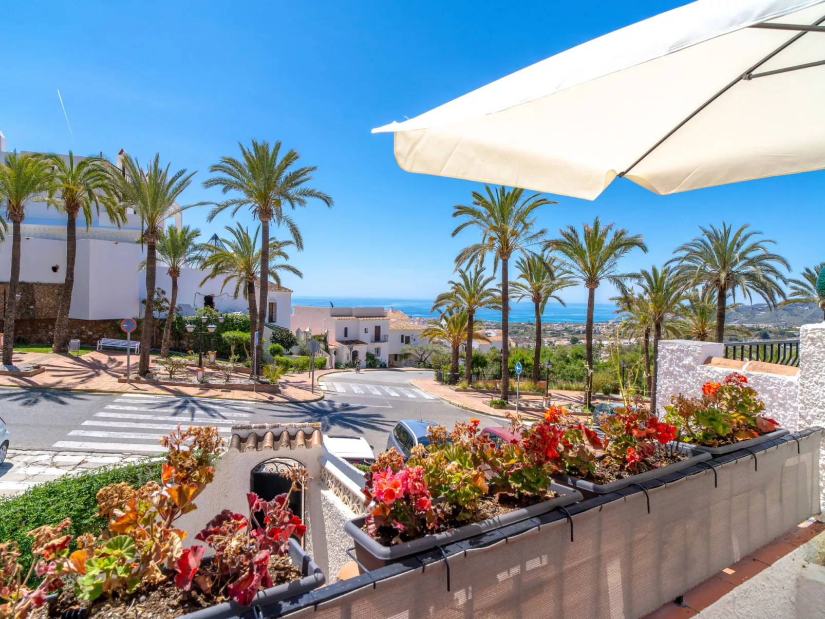 Hibiscos Seaview Terrace by Casasol - Buiten