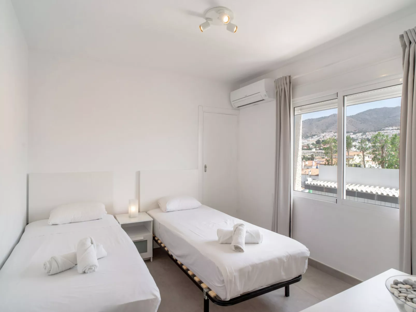 Perdigon 325 Paradise by Casasol - Binnen