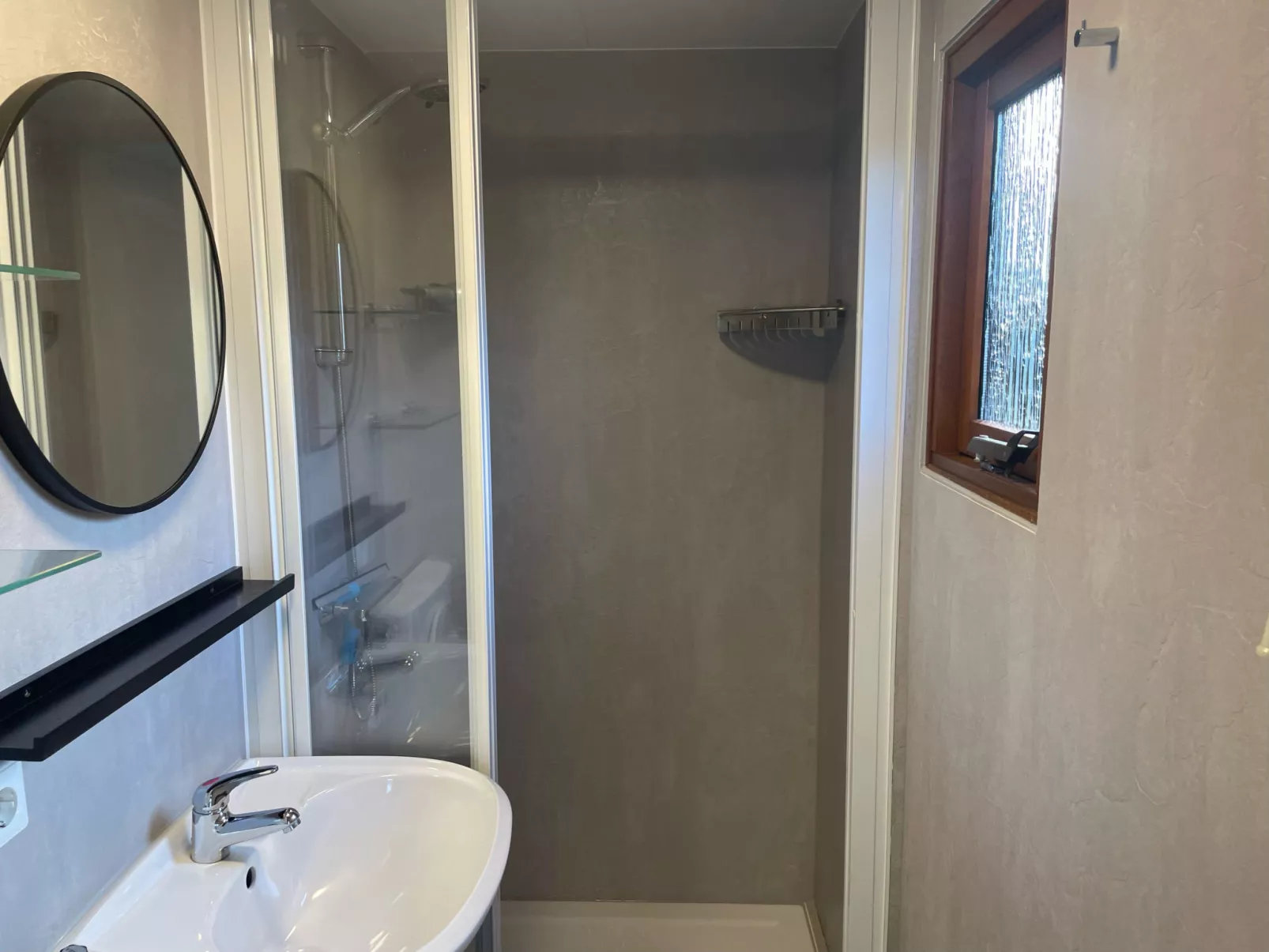 NV 10 - Beach Resort Nieuwvliet Bad - Binnen