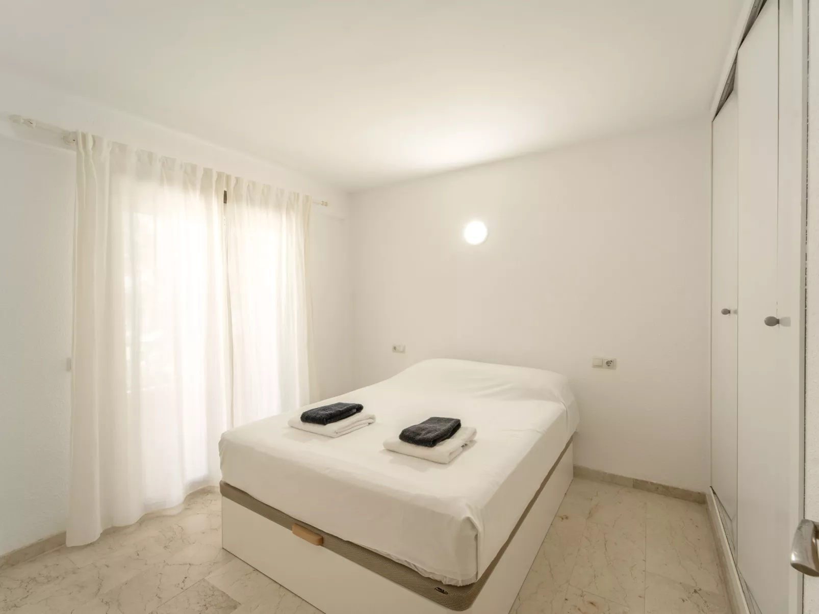 WELCS APARTAMENTO 145 EMP con vistas al canal - Binnen