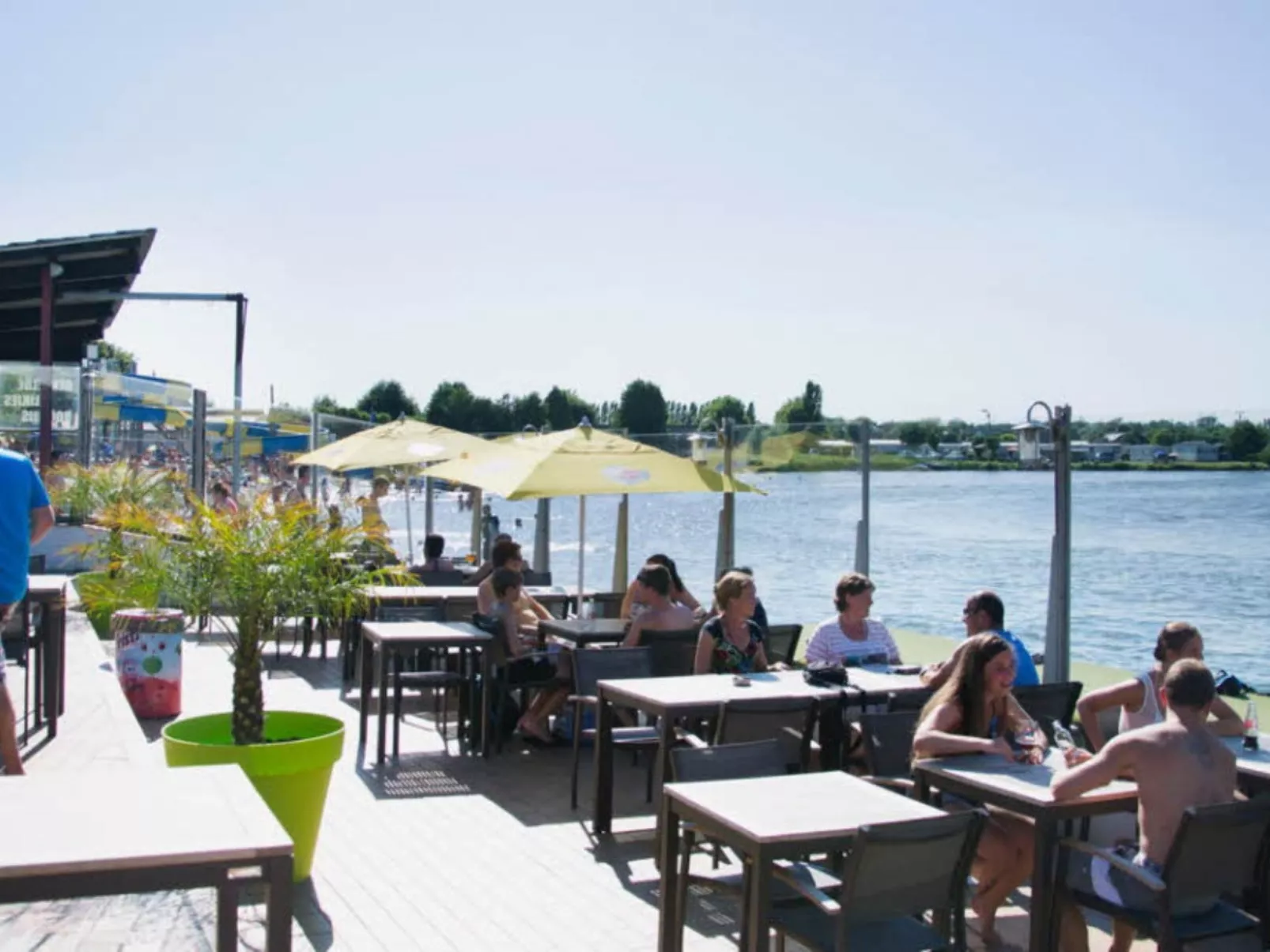 Vakantiepark Klein Strand - Comfort Chalet 4p - Binnen