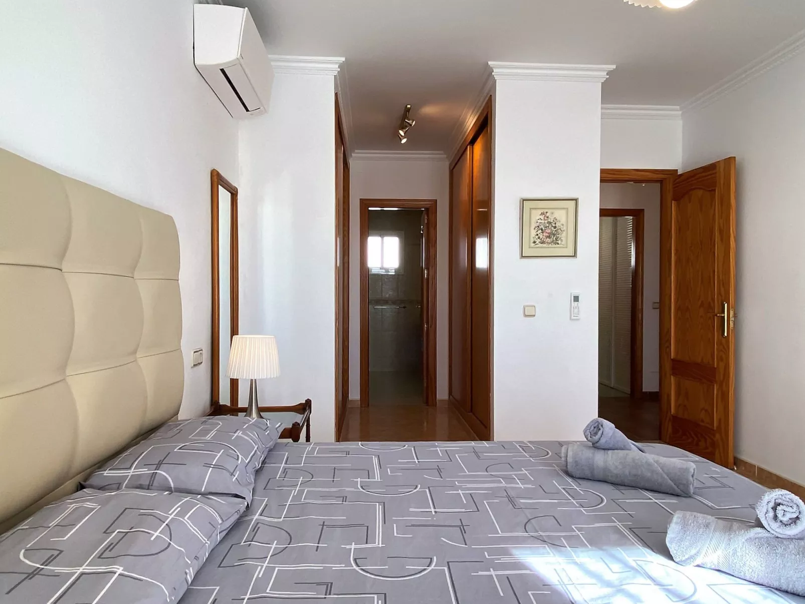Milenio 2E Apartment by Casasol - Binnen