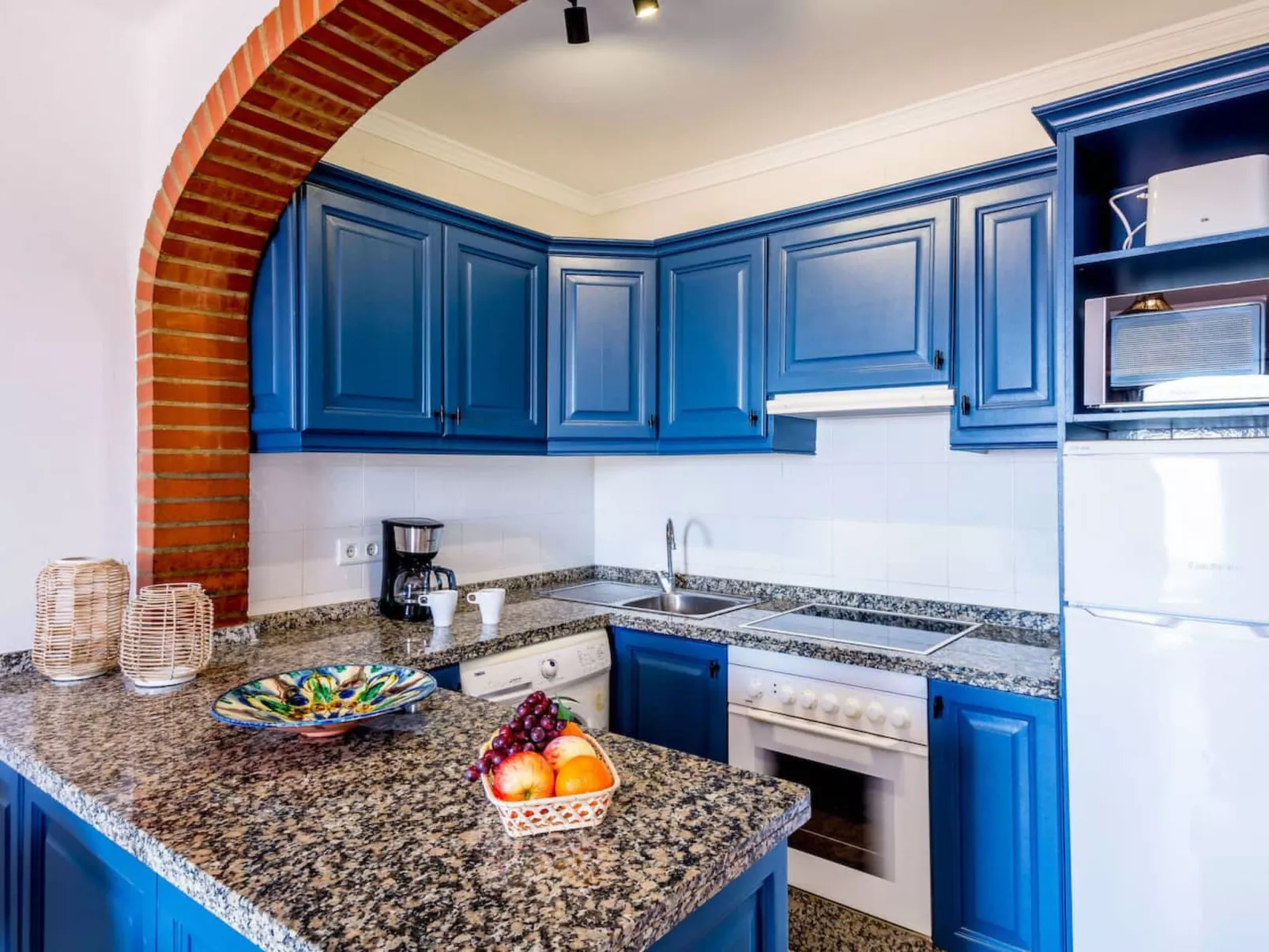 Capuchinos 55 San Juan Capistrano by Casasol - Binnen