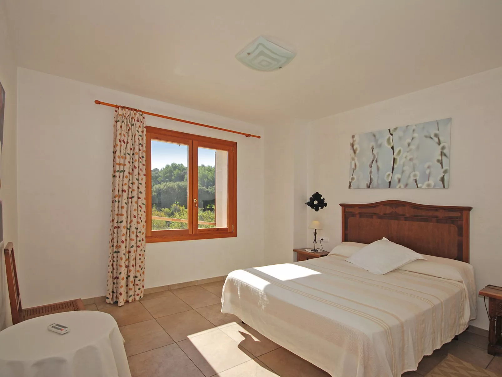 Pla de ses rotes - Binnen