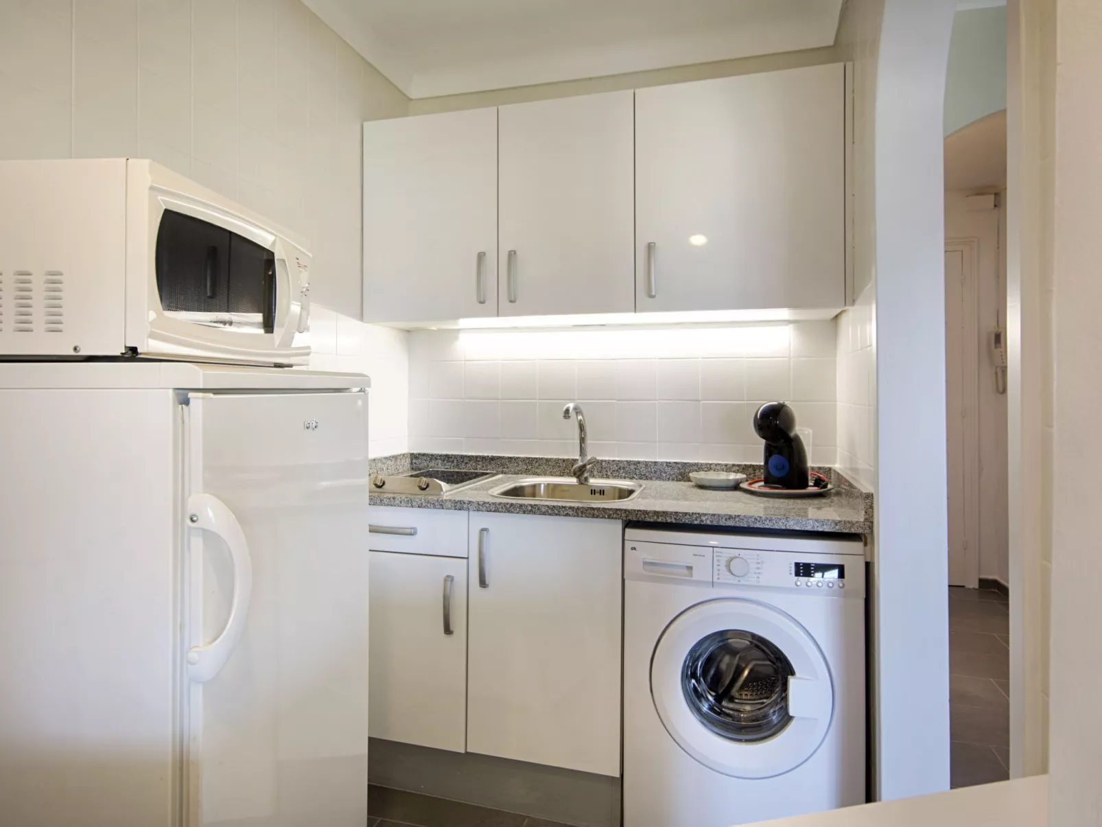 WELCS ESTUDIO PRECIOSO 049 EMP Frente al mar - Binnen