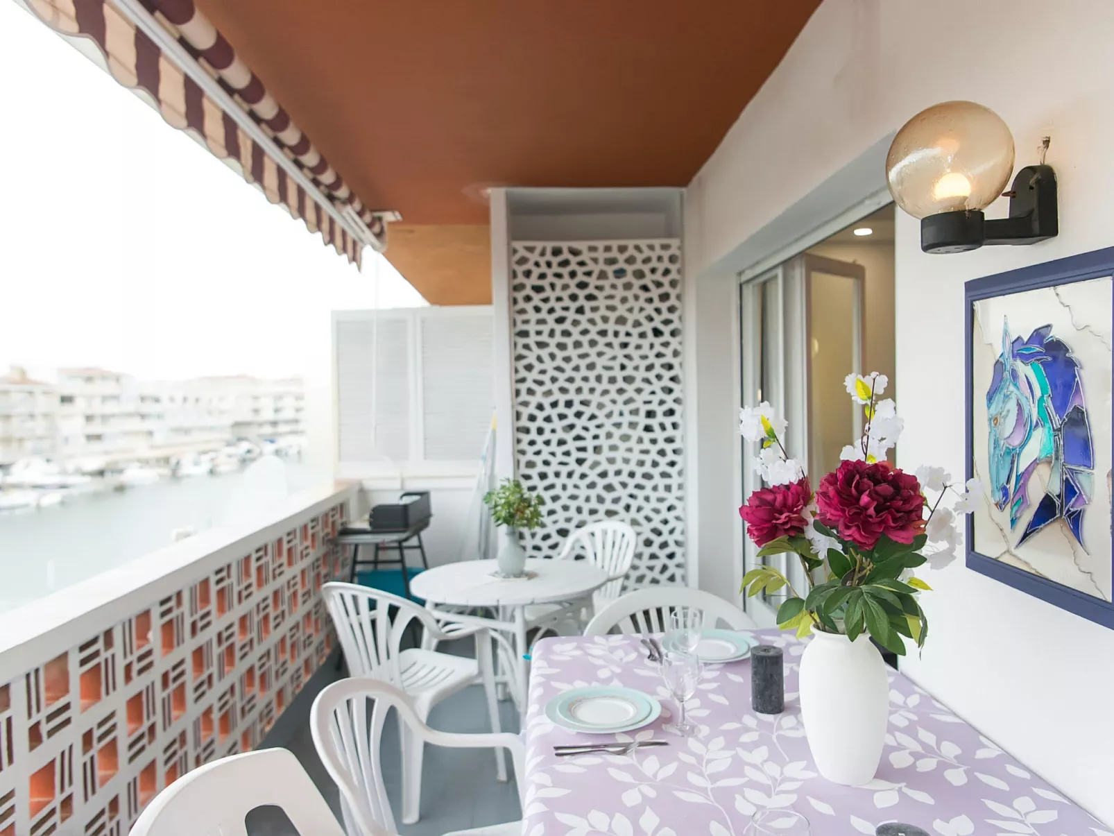 WELCS APARTAMENTO 244 EMP con terraza con vista - Buiten