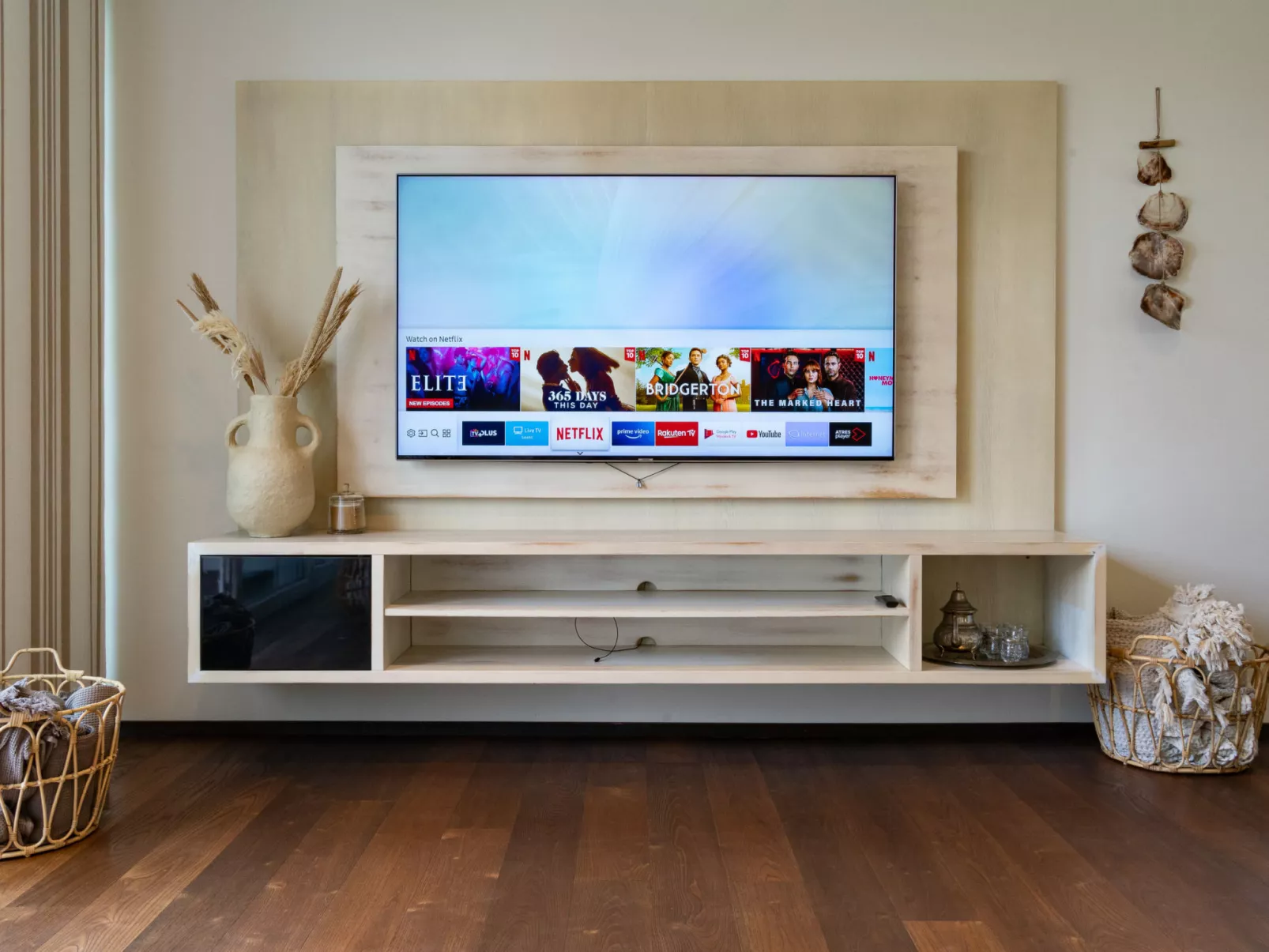 Villa Madrugada, beachside villa in Costabella - Binnen