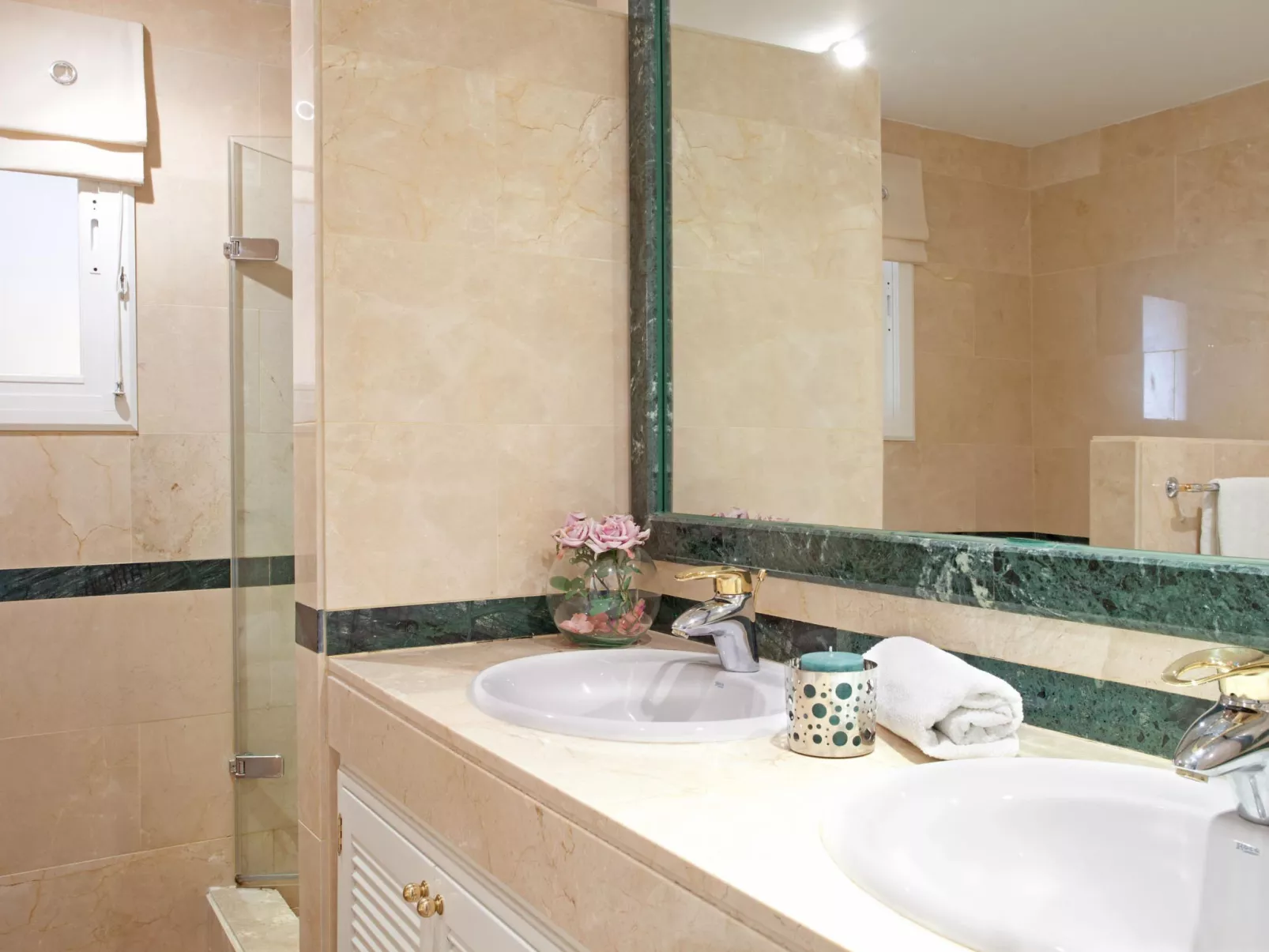 Hacienda Elviria - Binnen