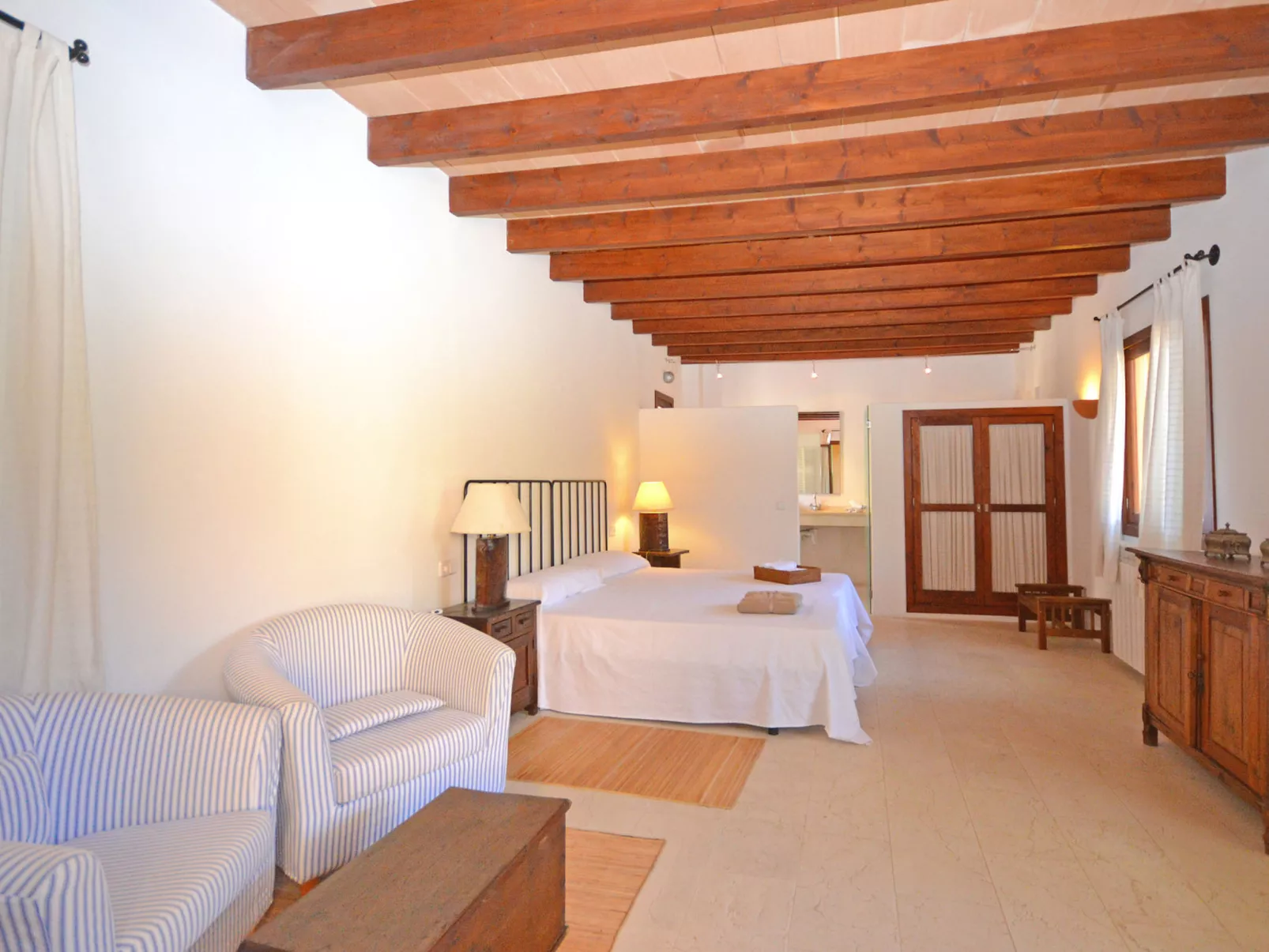 Can Casta (Sonrisa 12) - Binnen