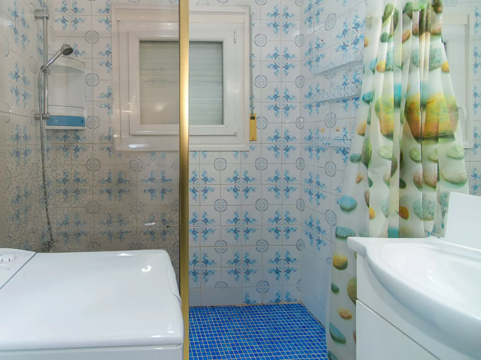 WELCS CASA  240 EMP con piscina y vista al canal - Binnen