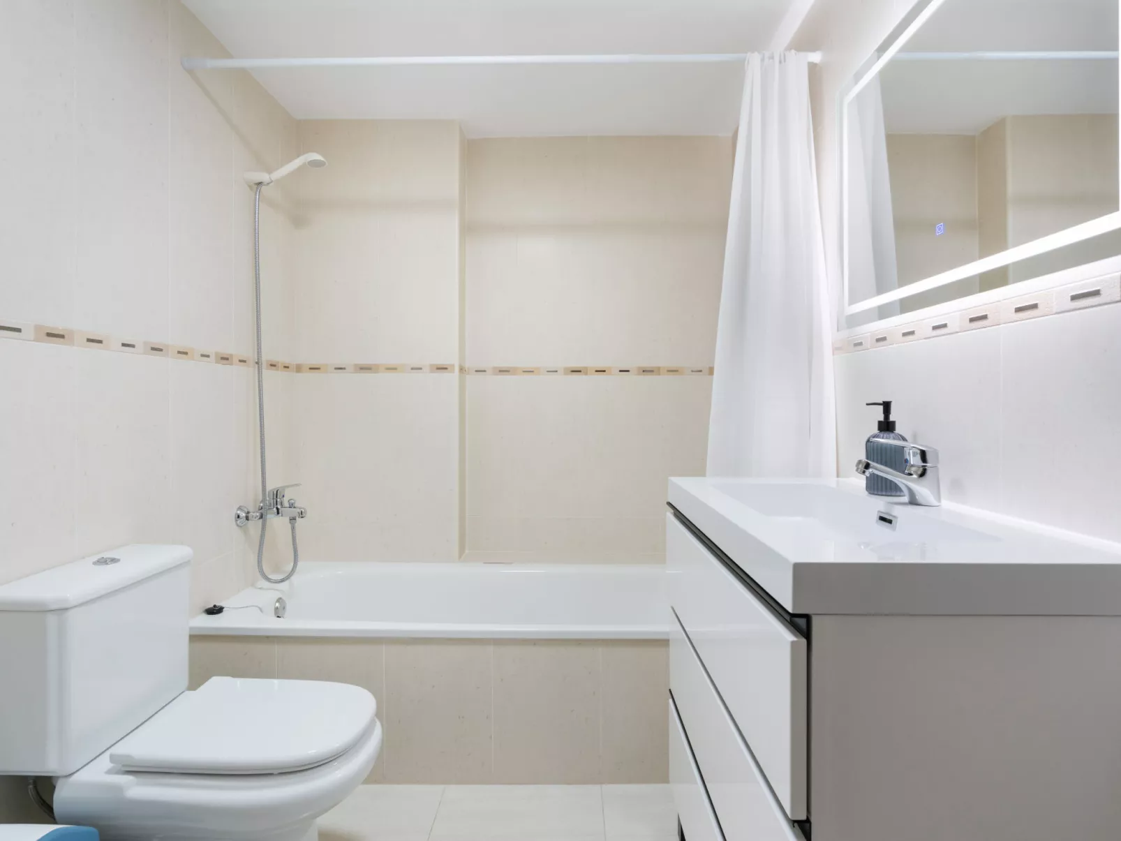 WELCS APARTAMENTO 116 EMP cerca del Mar - Binnen