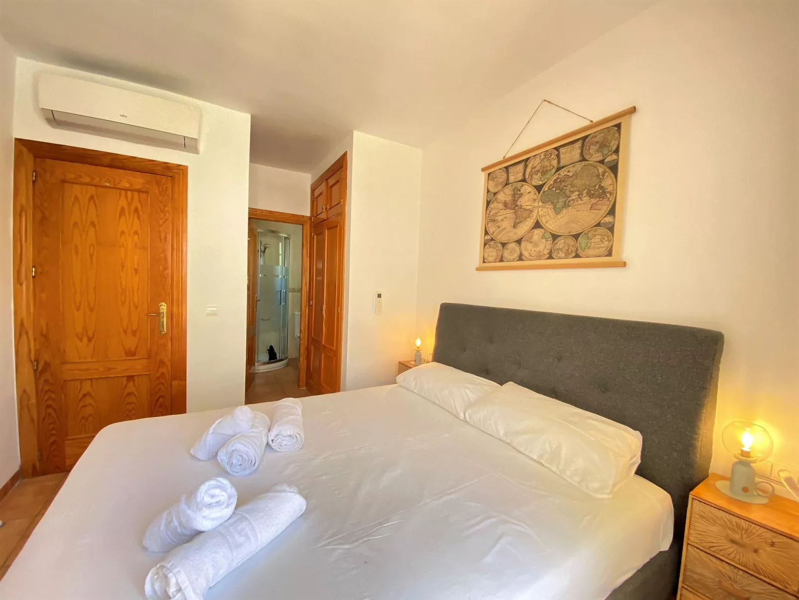 Azahara En Suite by Casasol - Binnen