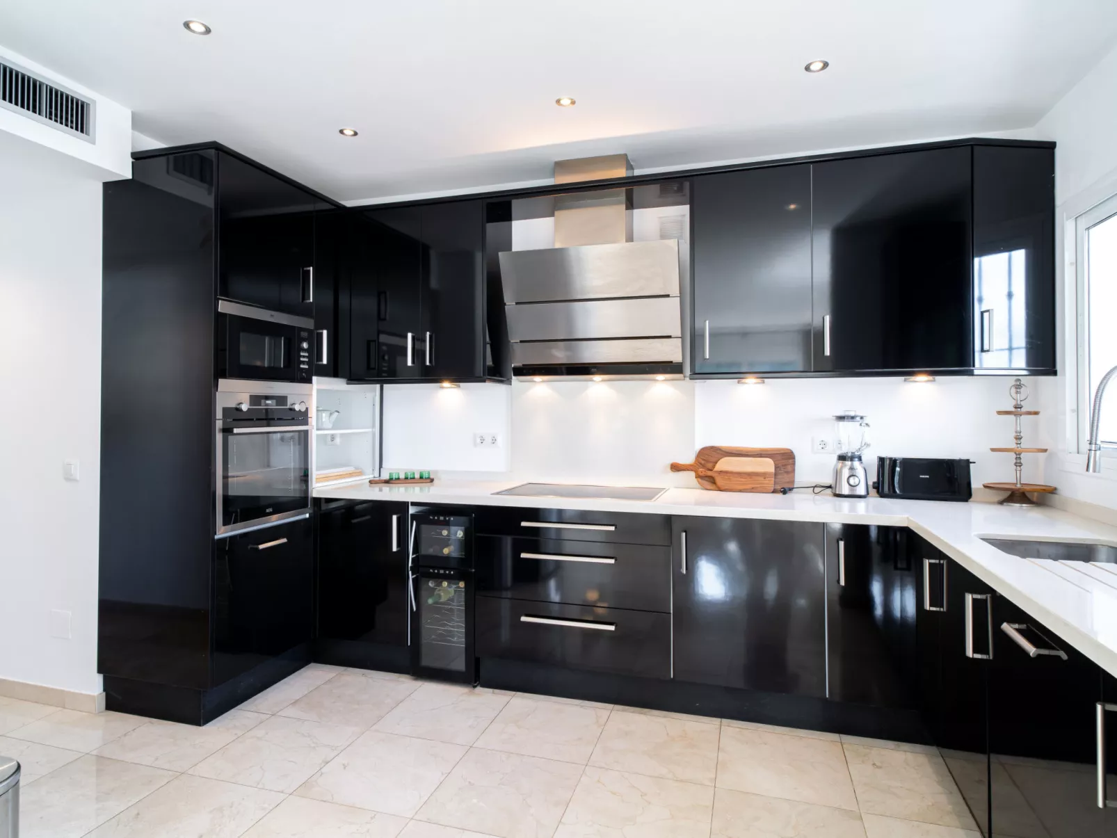 Villa Grande Luxe Private Pool by Casasol - Binnen