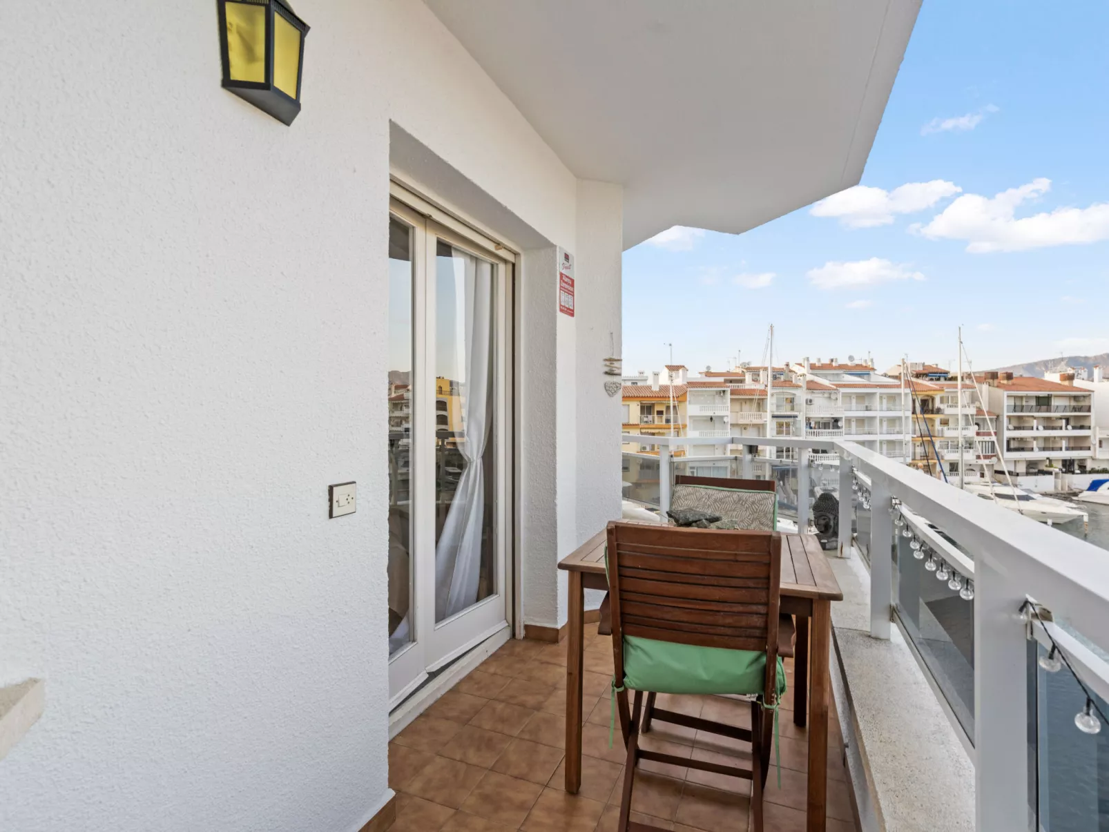 WELCS APARTAMENTO 055 EMP con terraza y vistas - Buiten