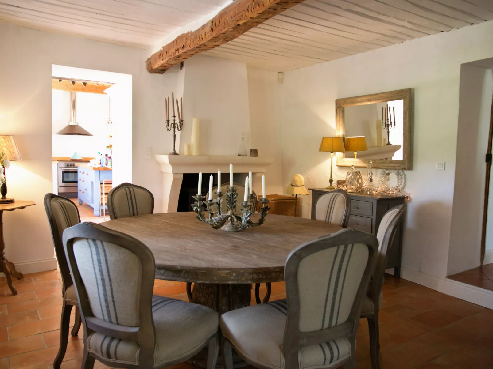 LI SIAN BEN - Binnen