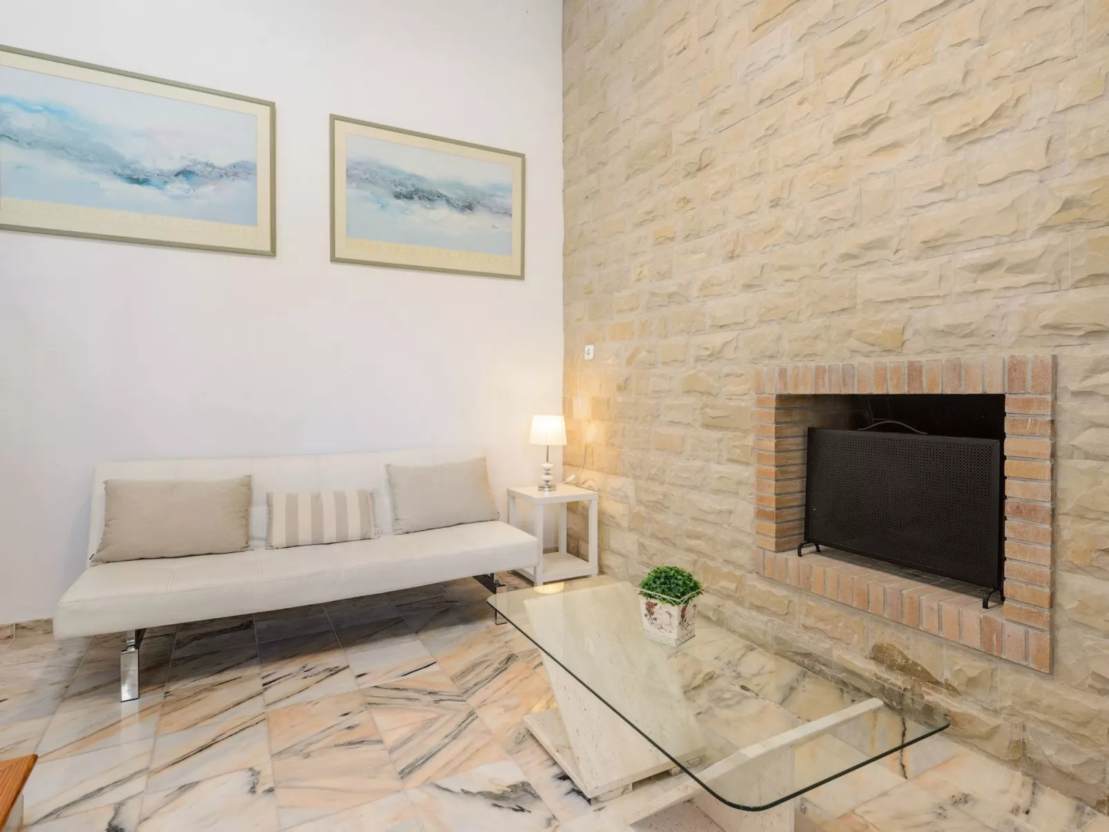 VILLA SA DESCUBERTA - Binnen