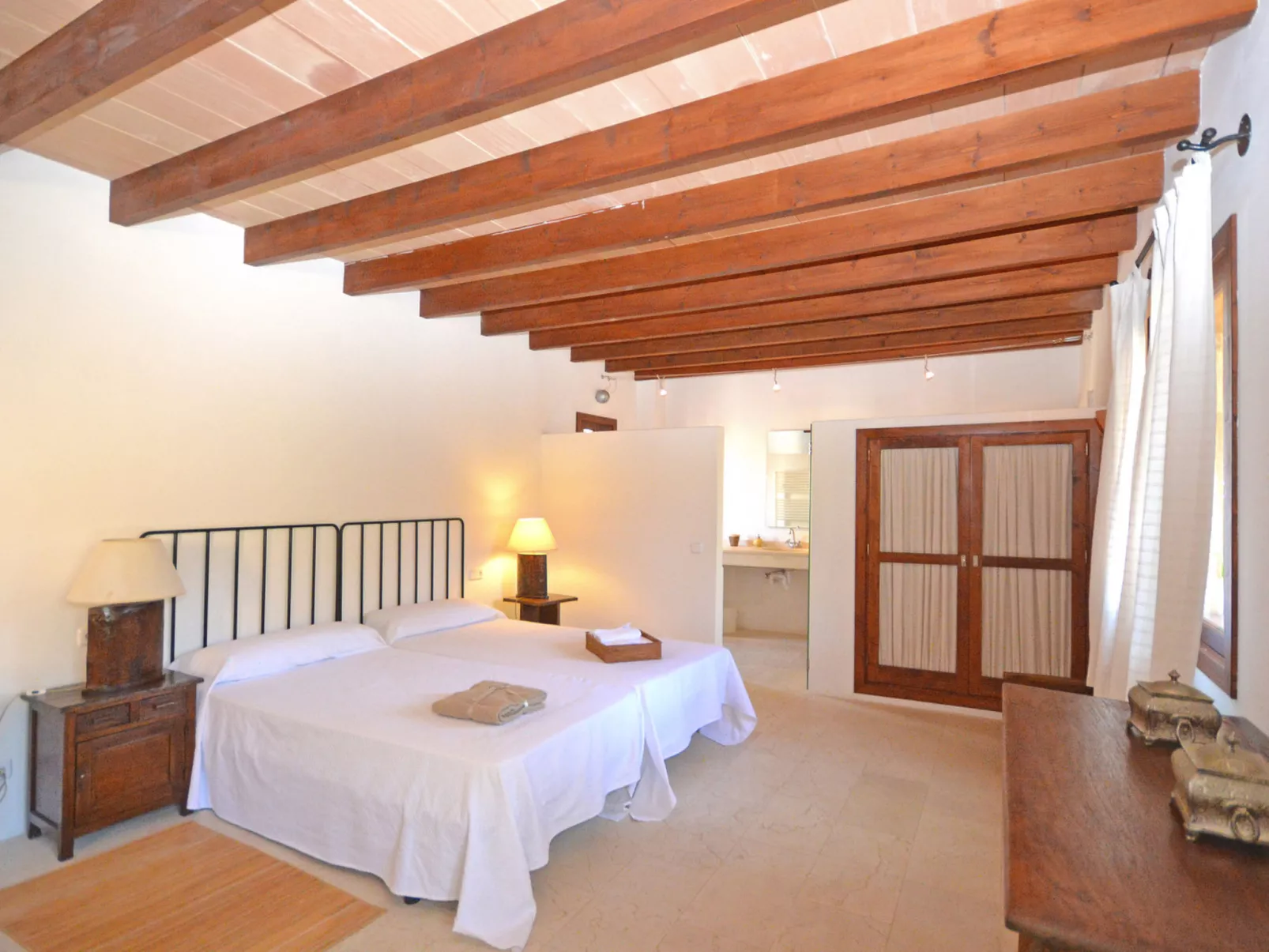 Can Casta (Sonrisa 12) - Binnen