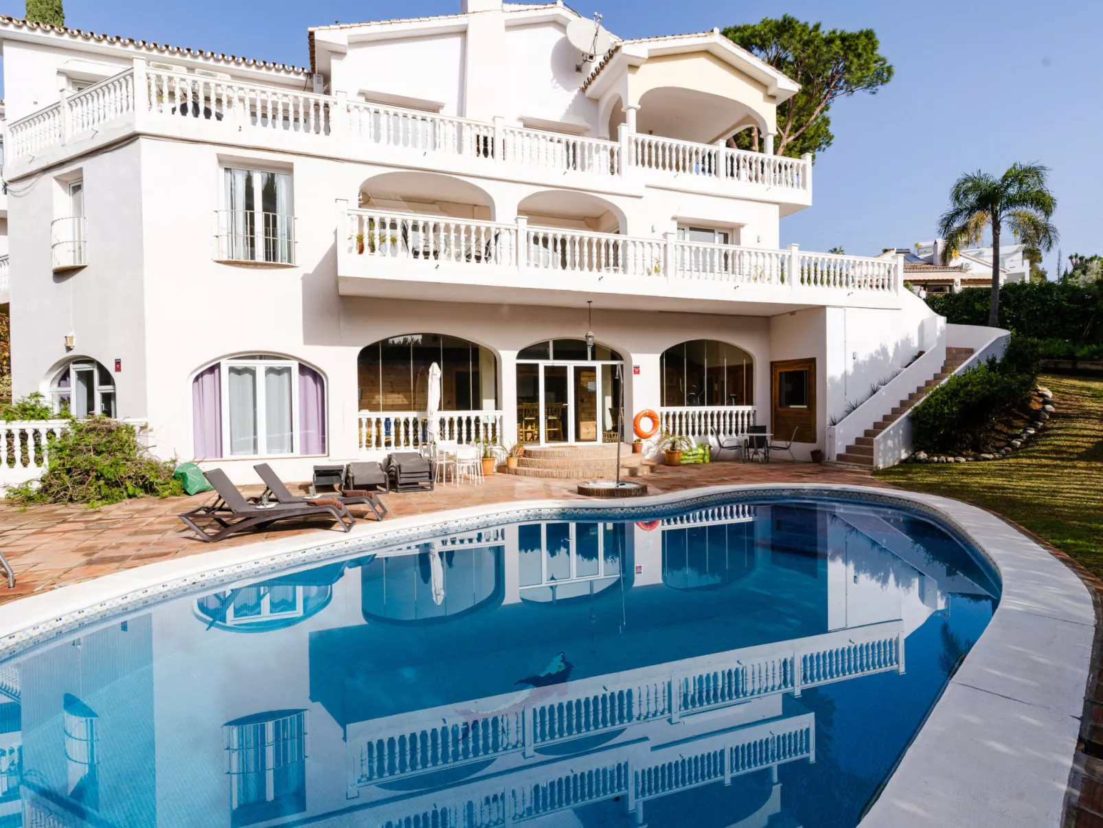 Villa Sol y Mar - Buiten