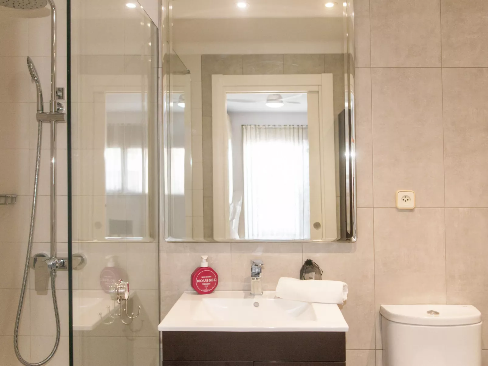 WELCS APARTAMENTO 267 PDA cerca de la playa - Binnen